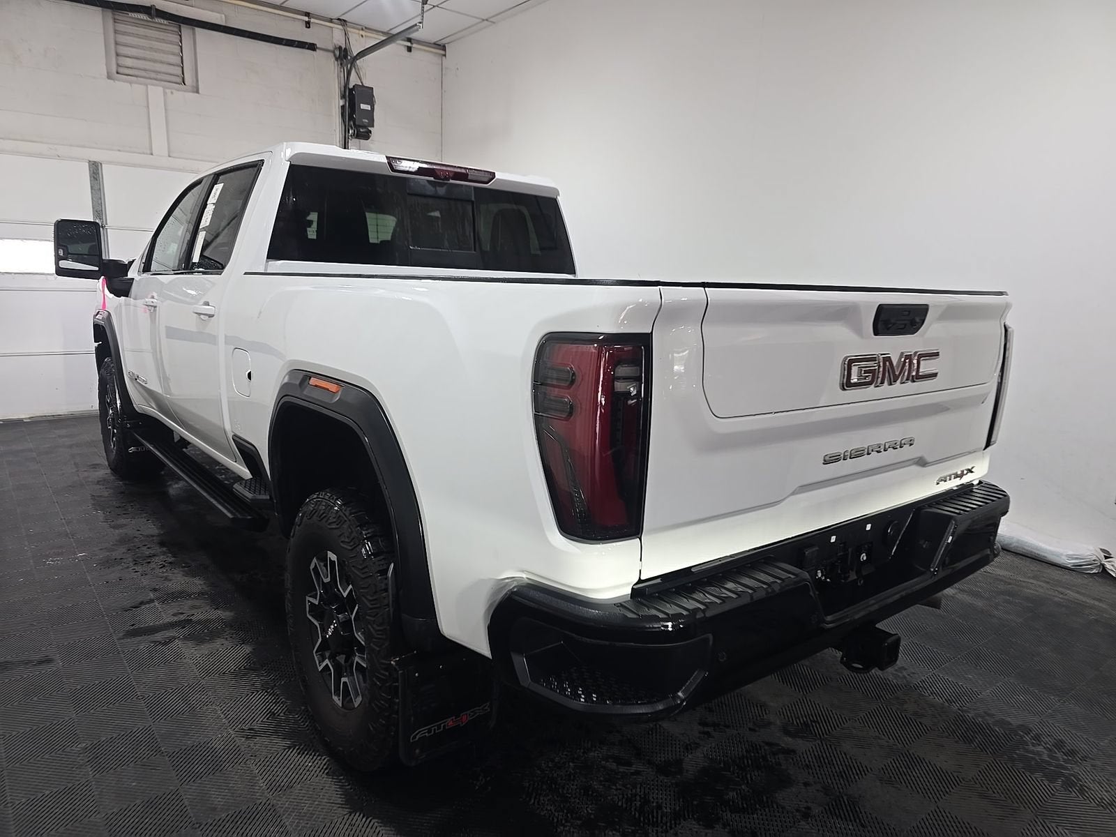 2025 GMC Sierra 2500HD AT4X