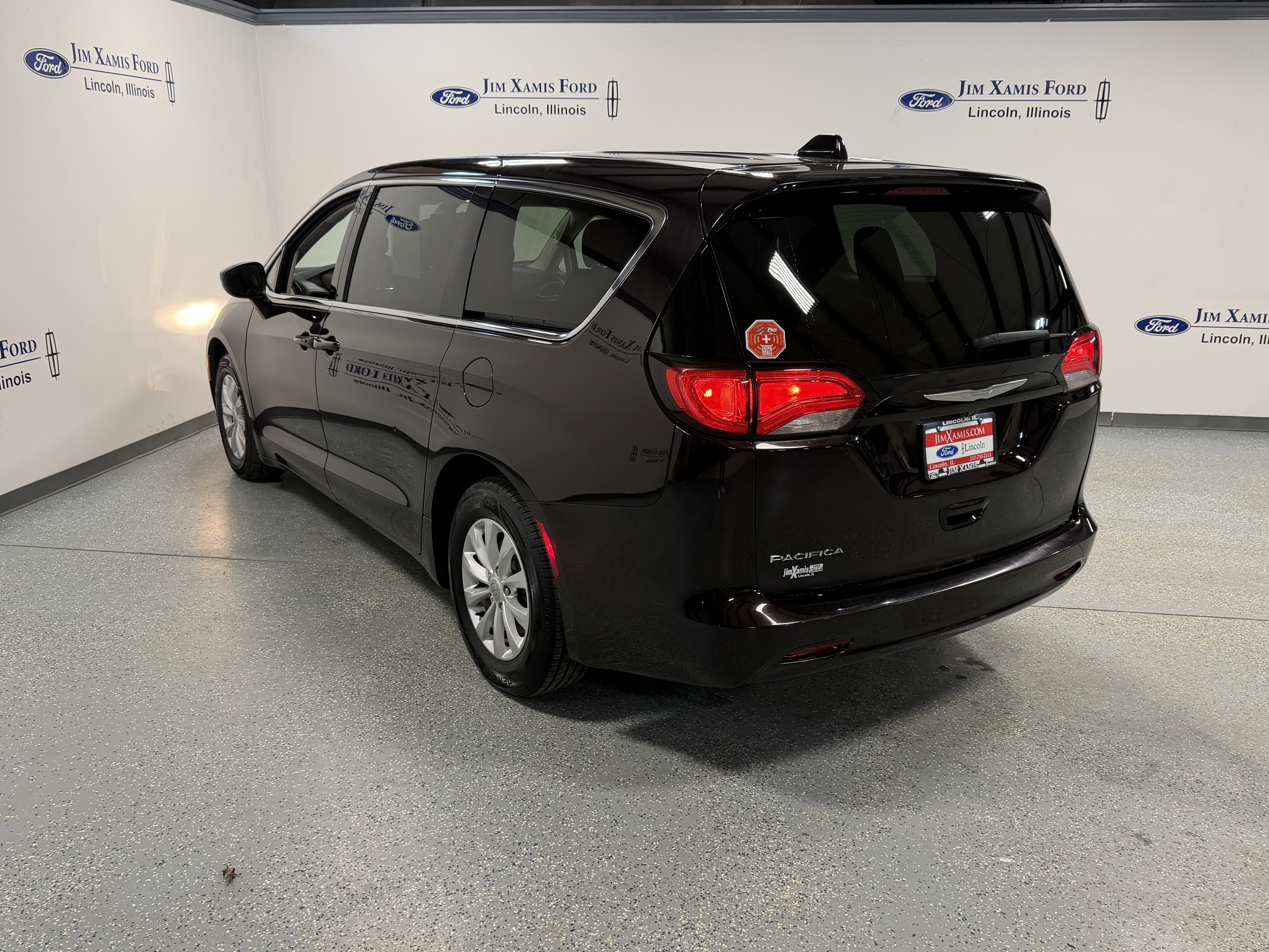 2017 Chrysler Pacifica Touring