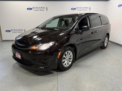 2017 Chrysler Pacifica Touring