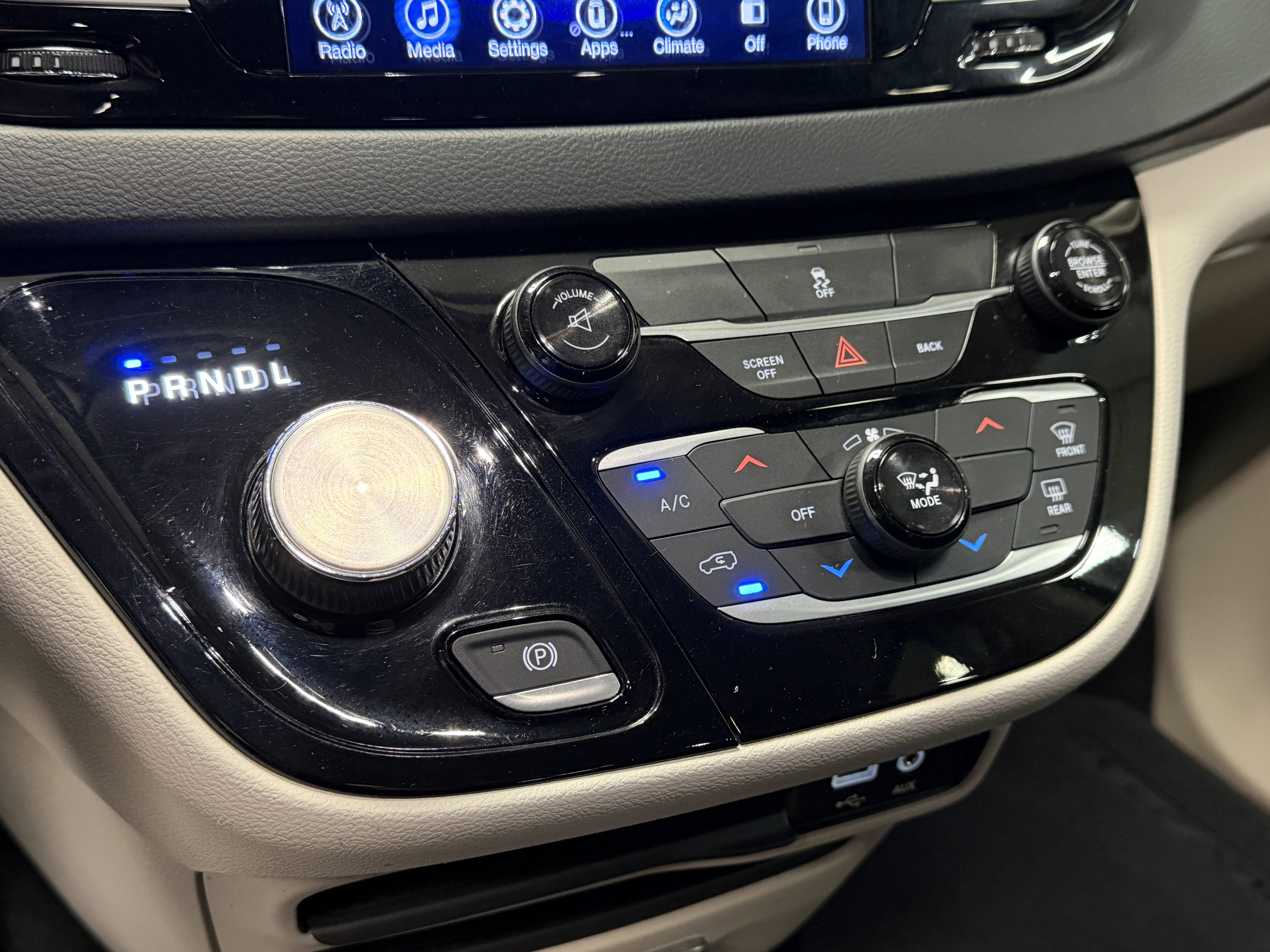 2017 Chrysler Pacifica Touring