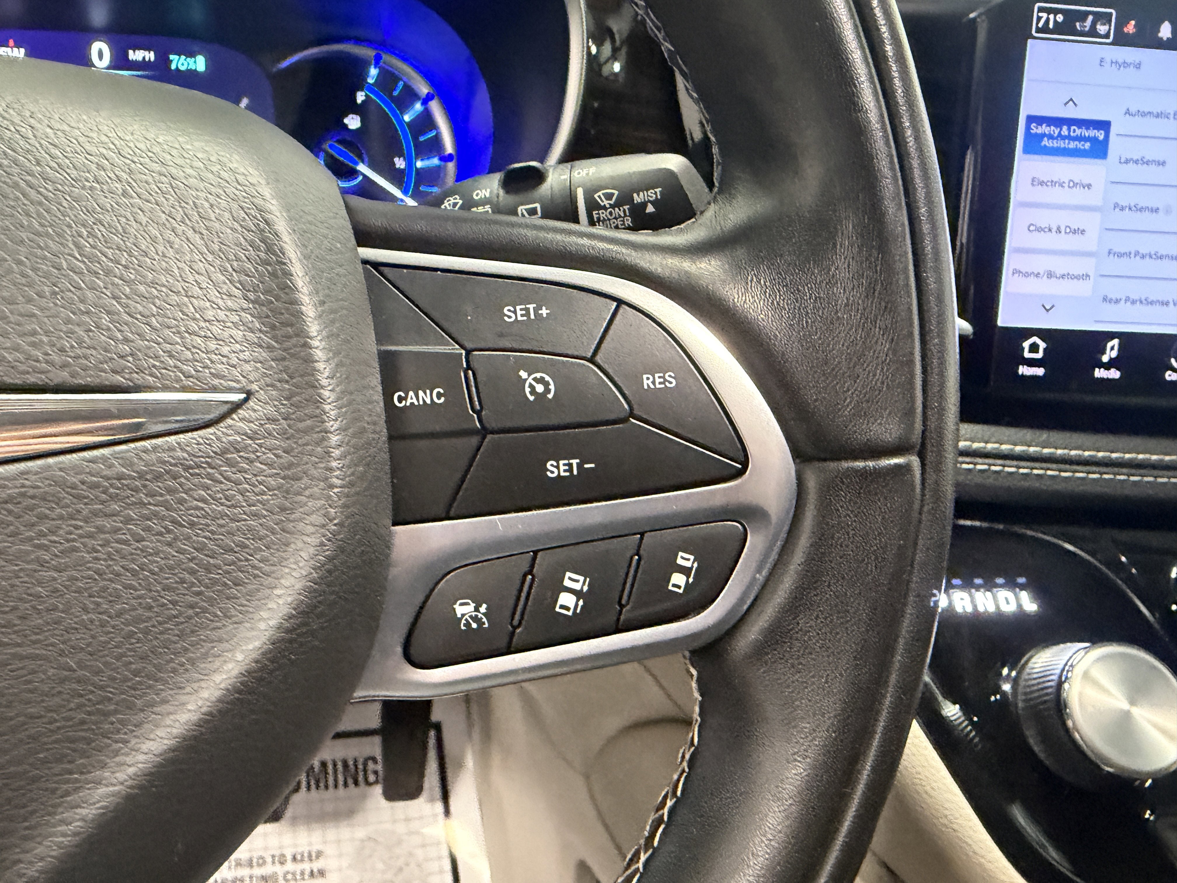 2022 Chrysler Pacifica Hybrid Limited