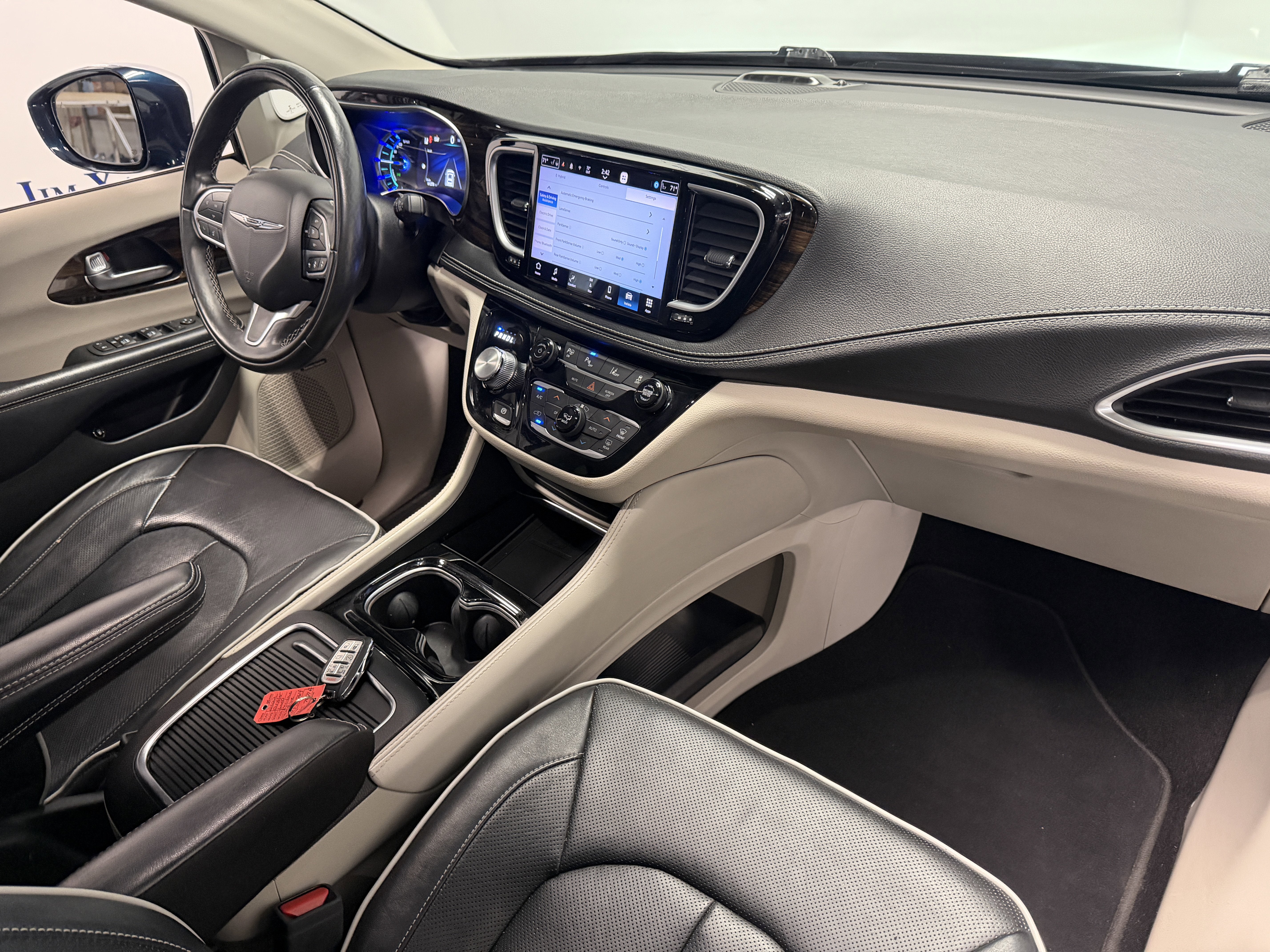 2022 Chrysler Pacifica Hybrid Limited