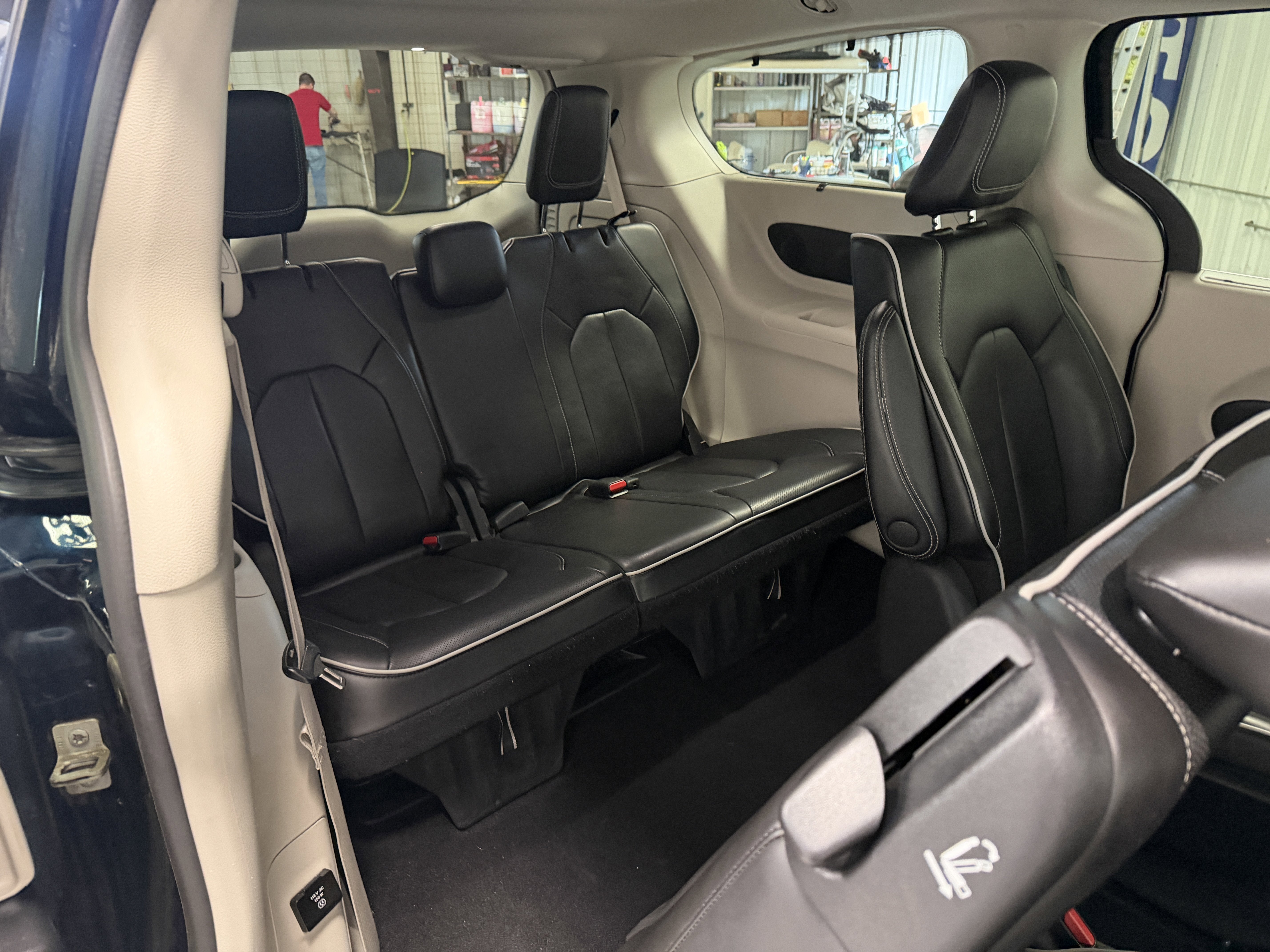 2022 Chrysler Pacifica Hybrid Limited