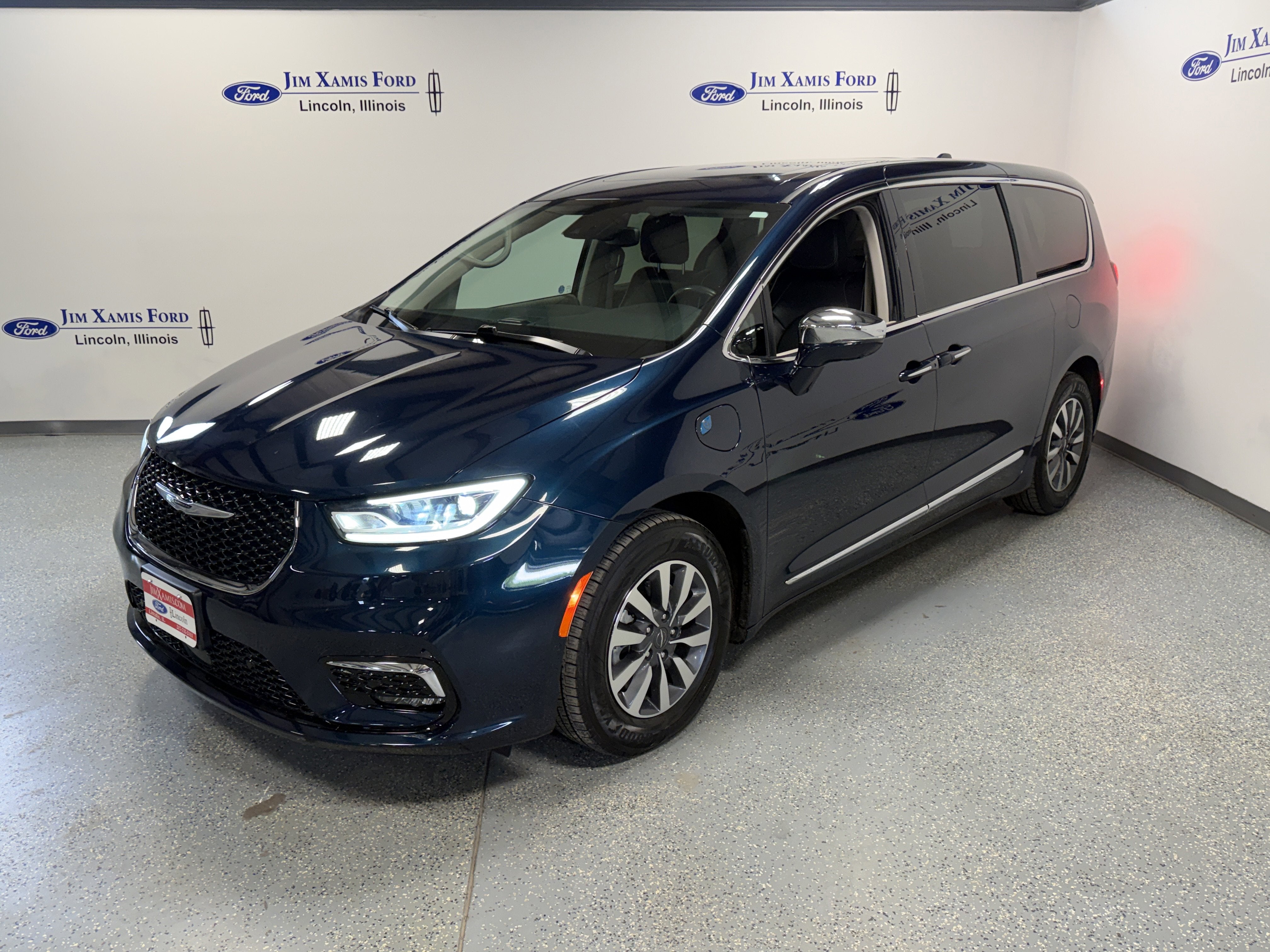 2022 Chrysler Pacifica Hybrid Limited
