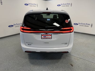 2026 Chrysler Pacifica Limited