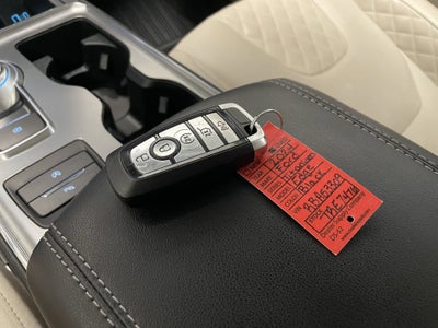 2024 Ford Edge Titanium