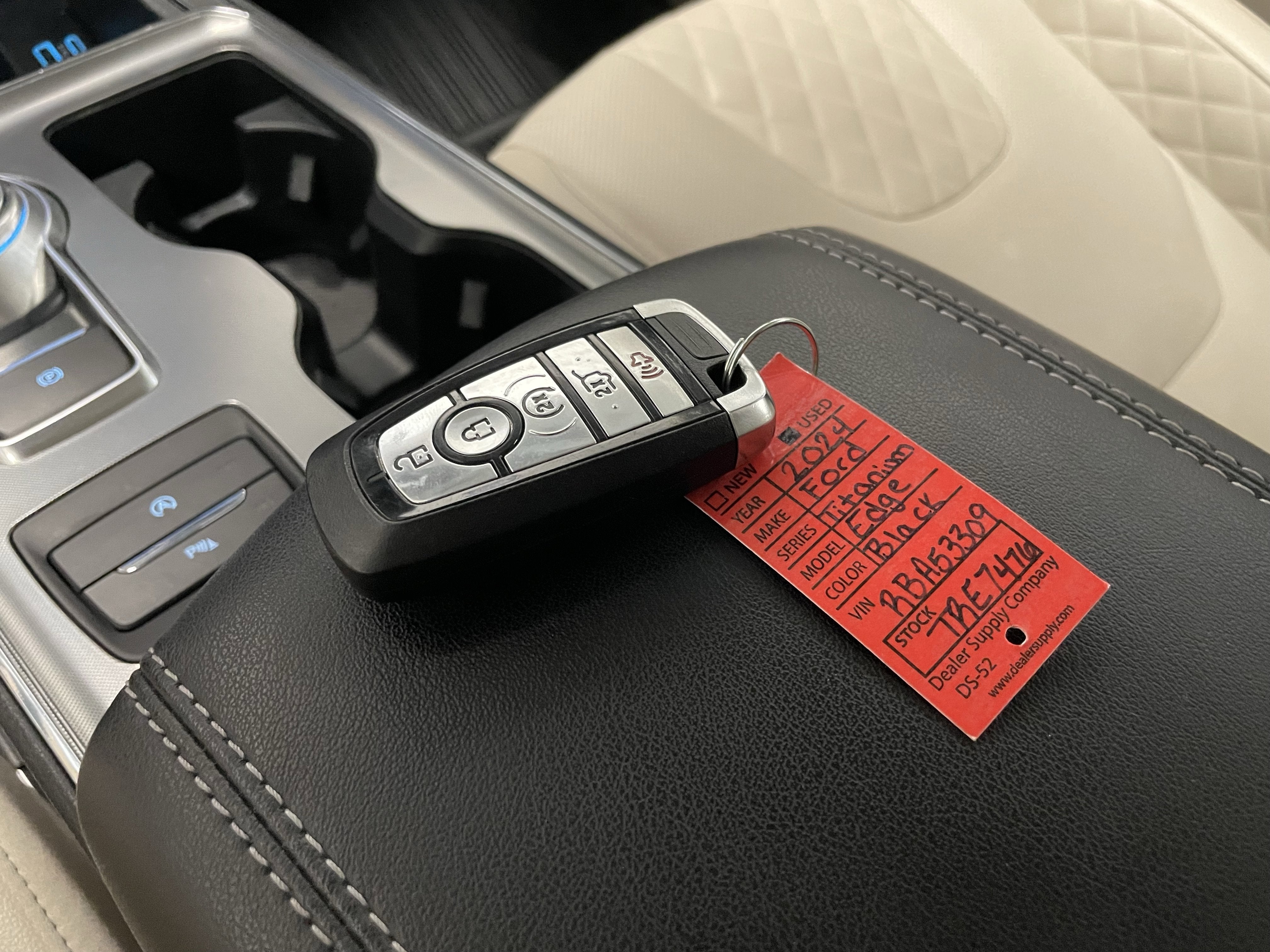 2024 Ford Edge Titanium