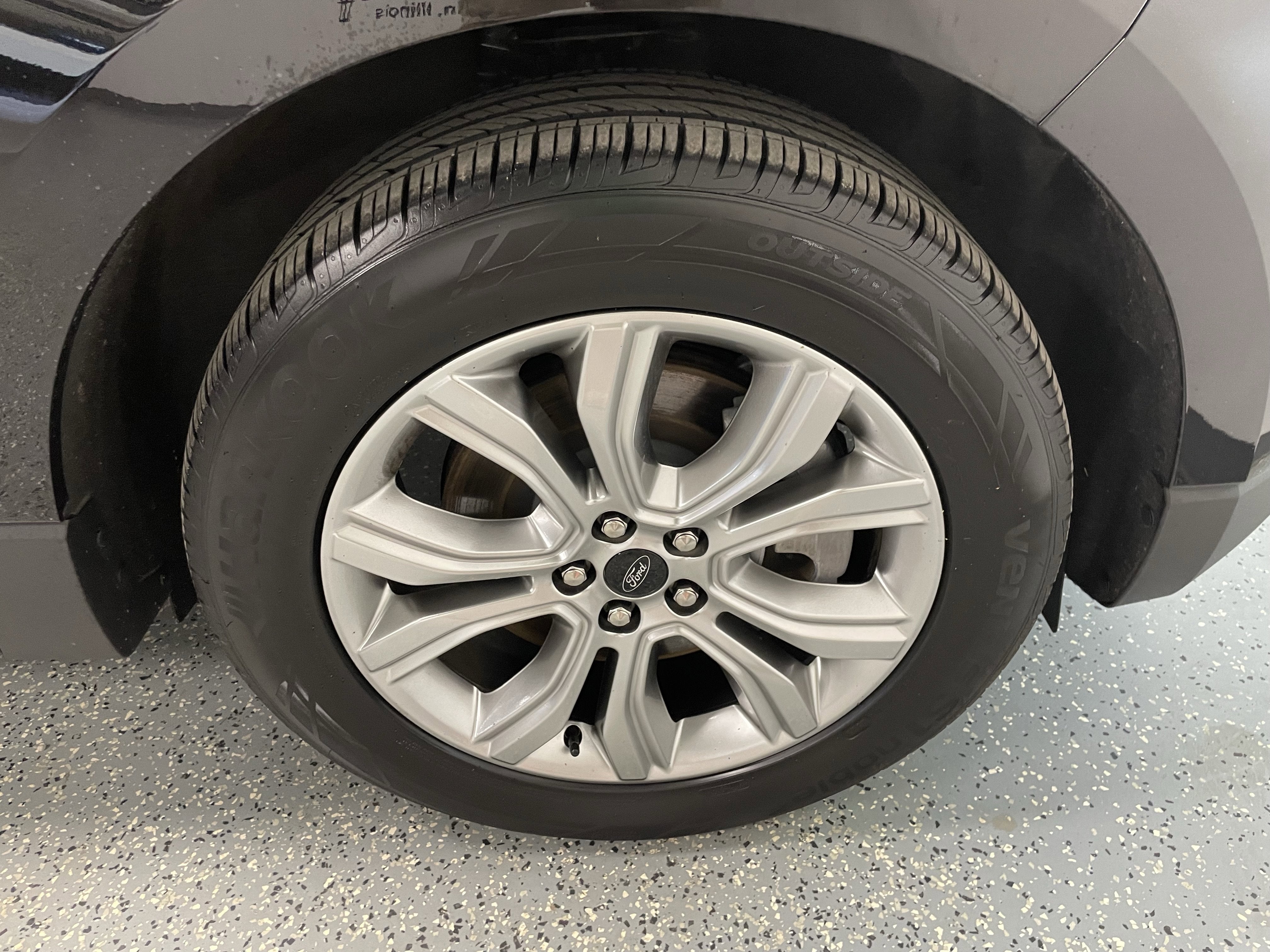 2024 Ford Edge Titanium