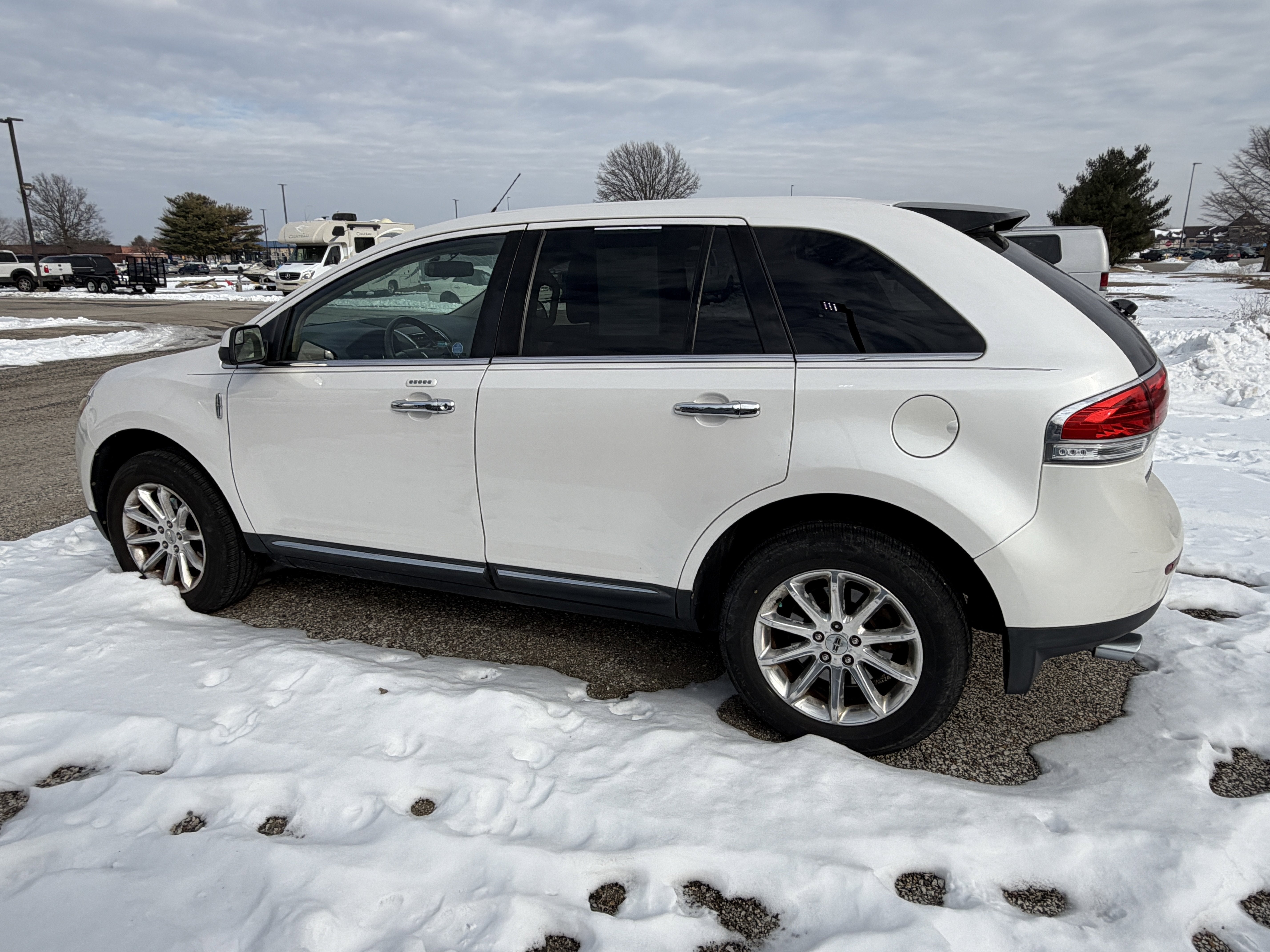 2011 Lincoln MKX Base