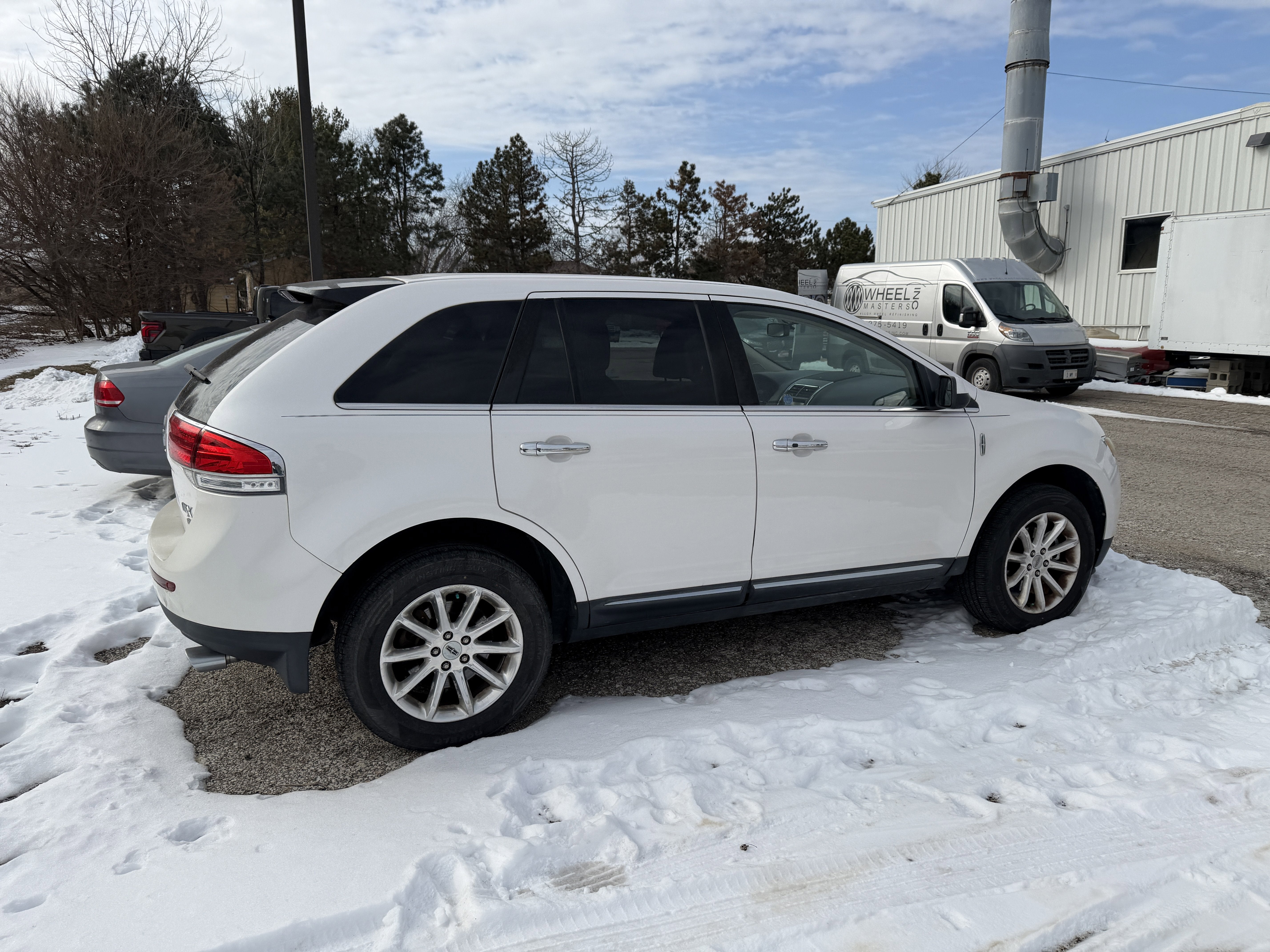 2011 Lincoln MKX Base