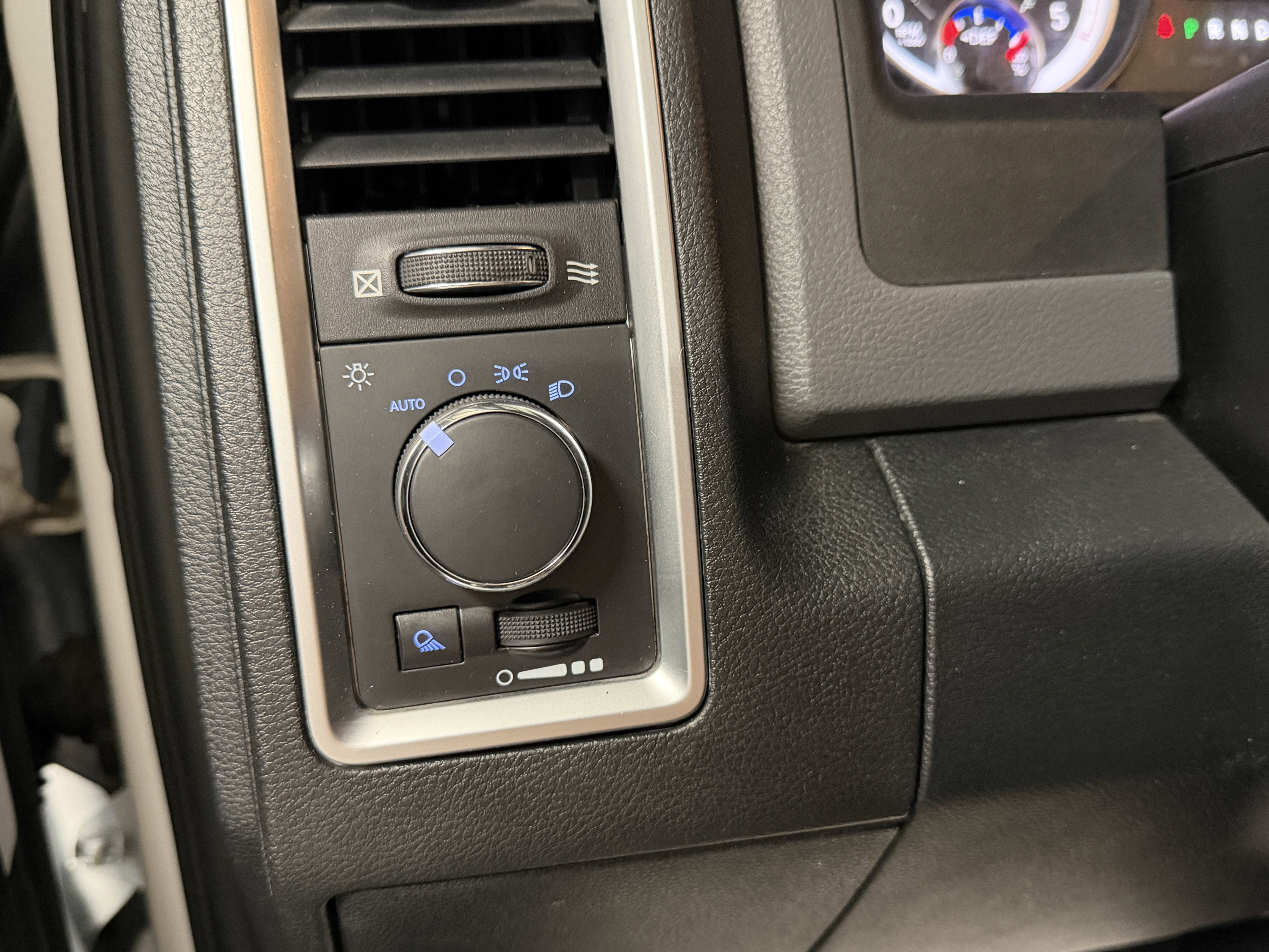 2016 RAM 2500 SLT
