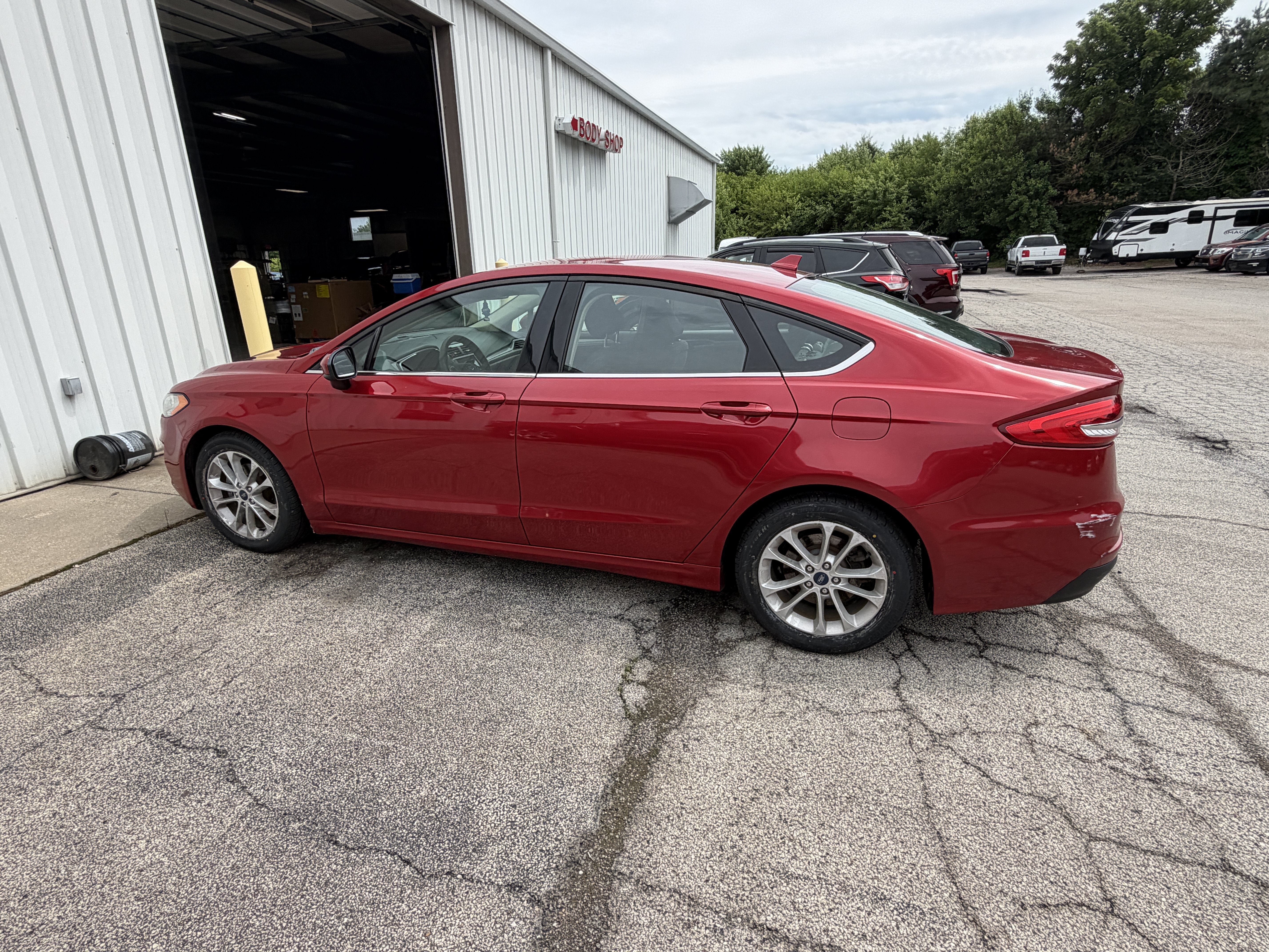 2020 Ford Fusion SE