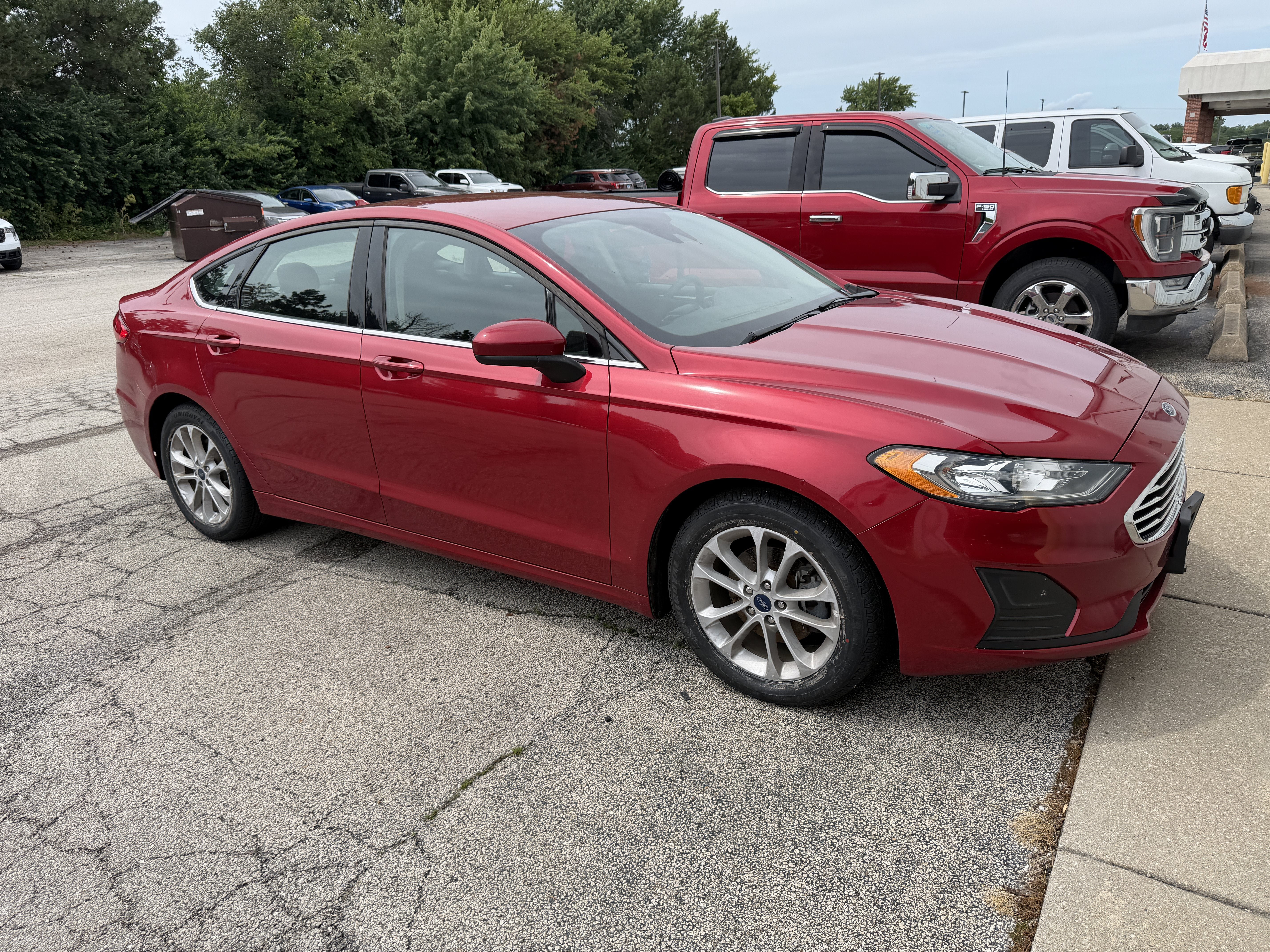 2020 Ford Fusion SE