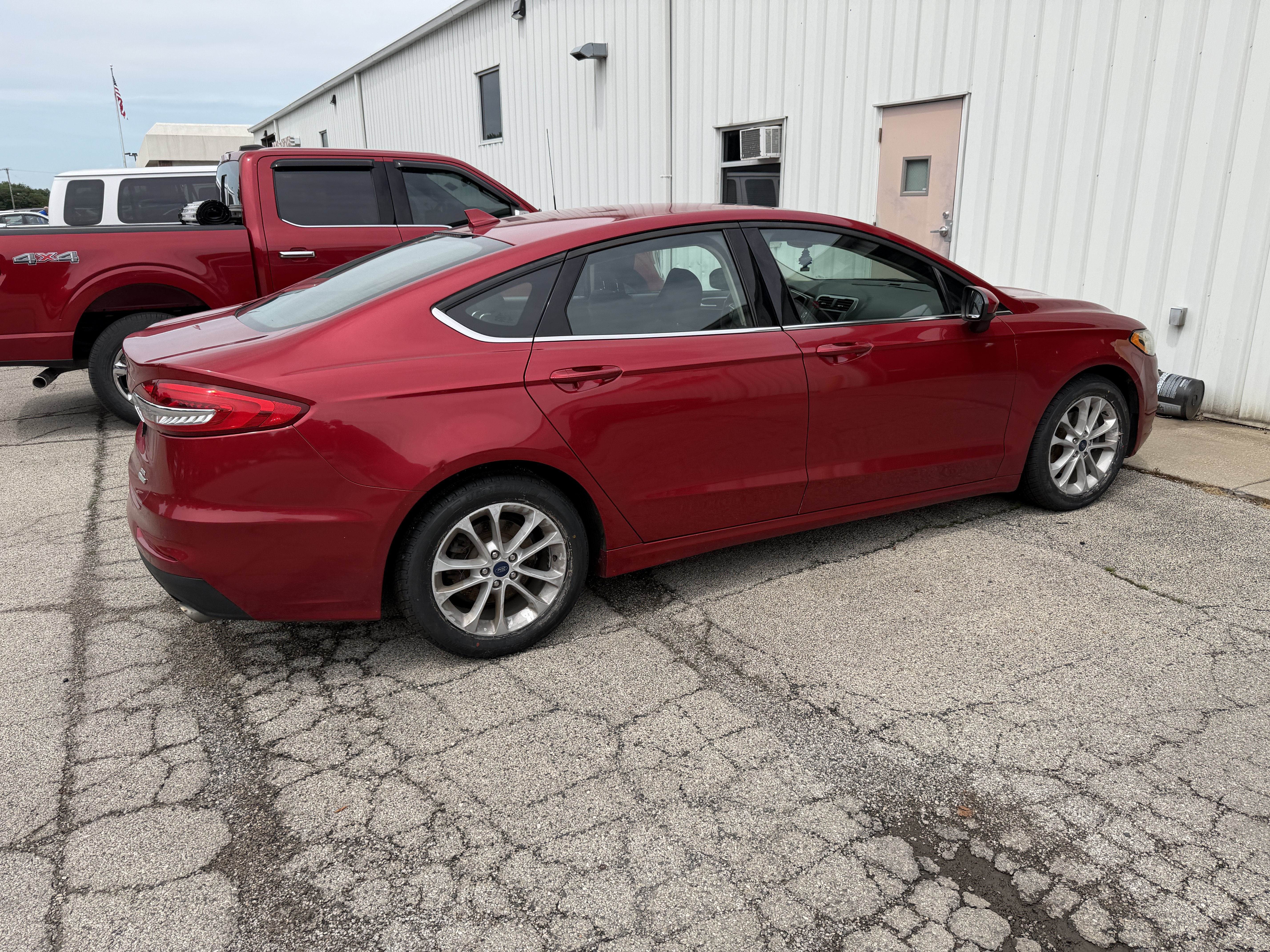 2020 Ford Fusion SE