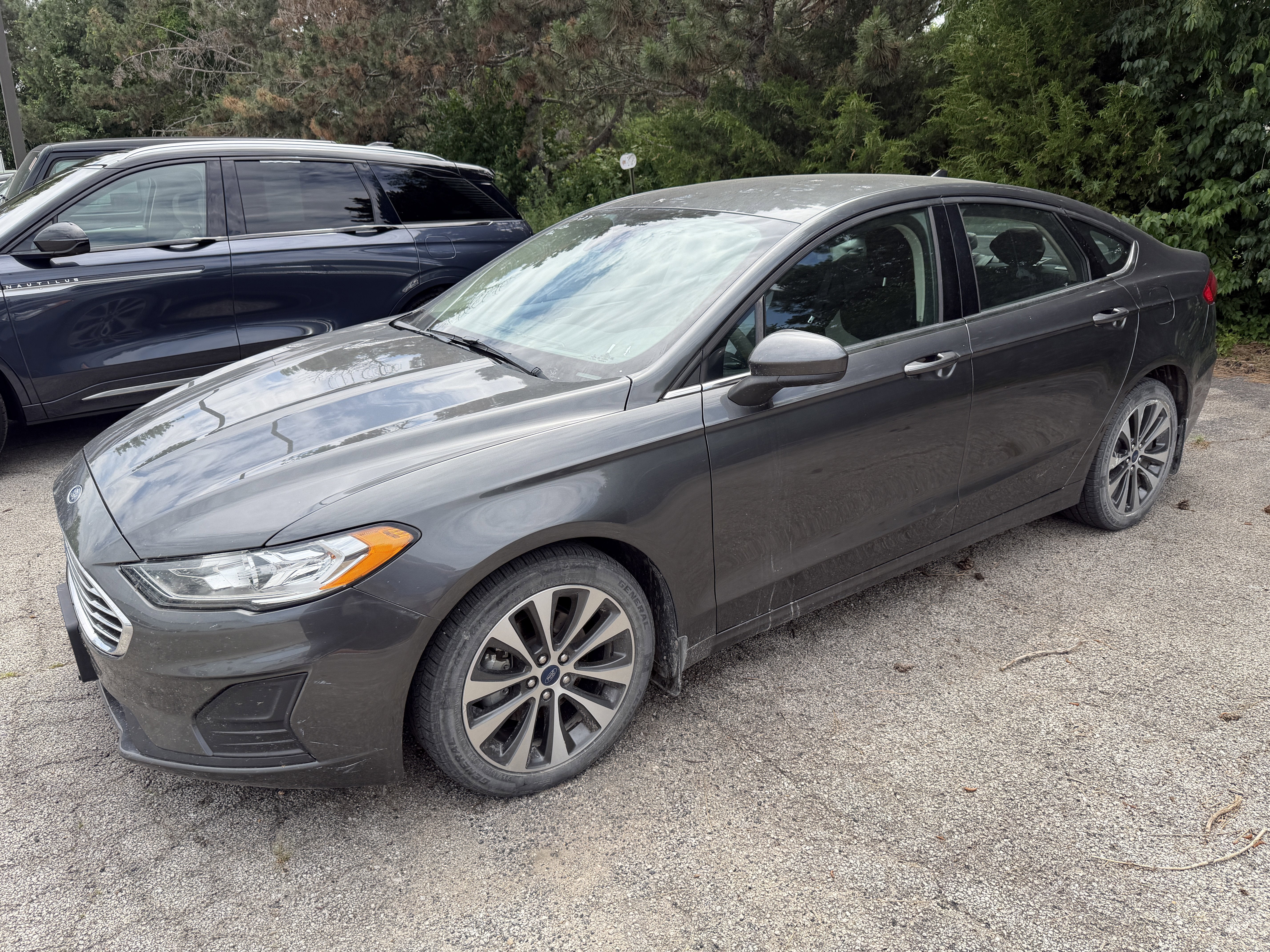 2020 Ford Fusion SE