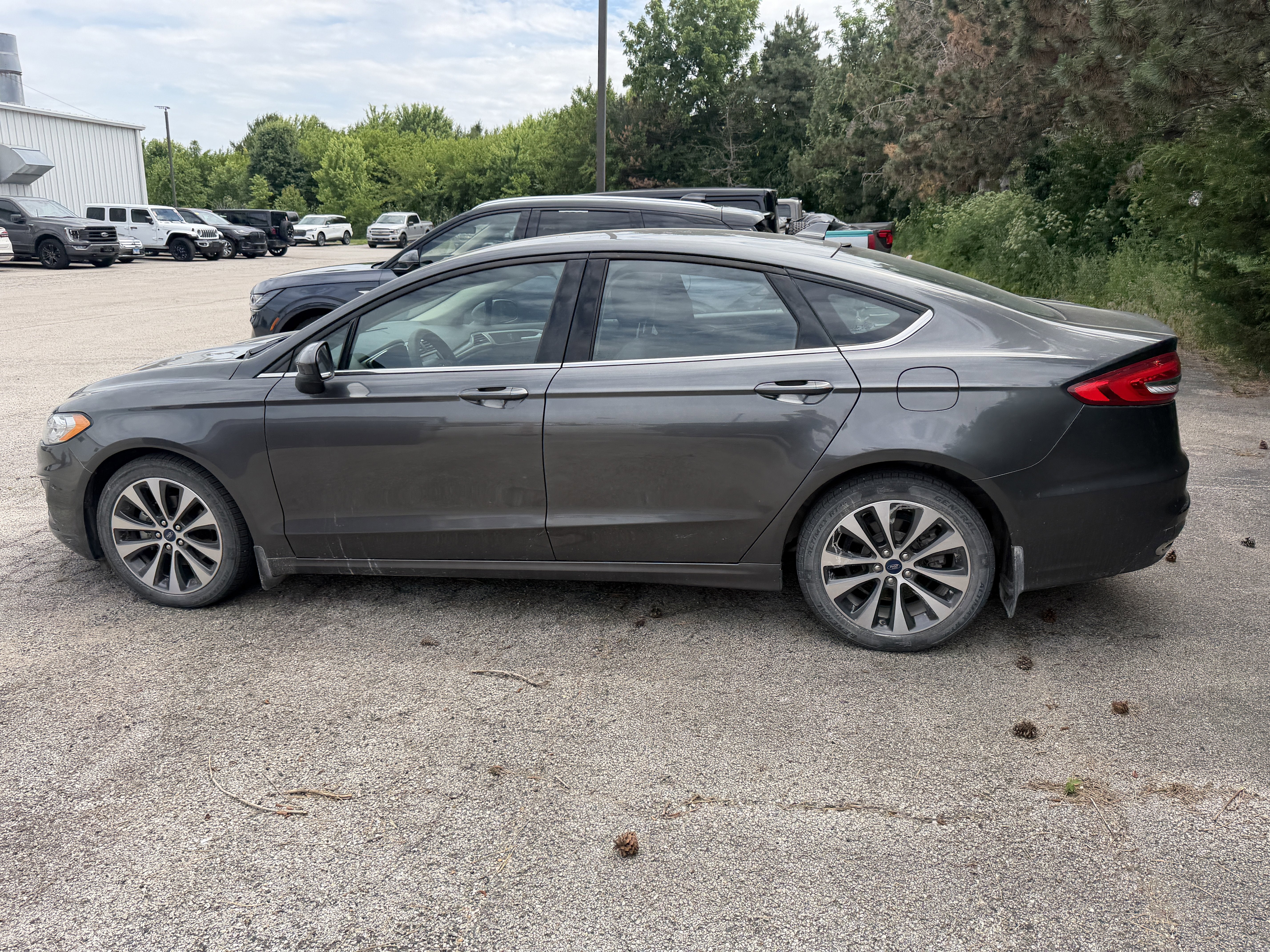 2020 Ford Fusion SE