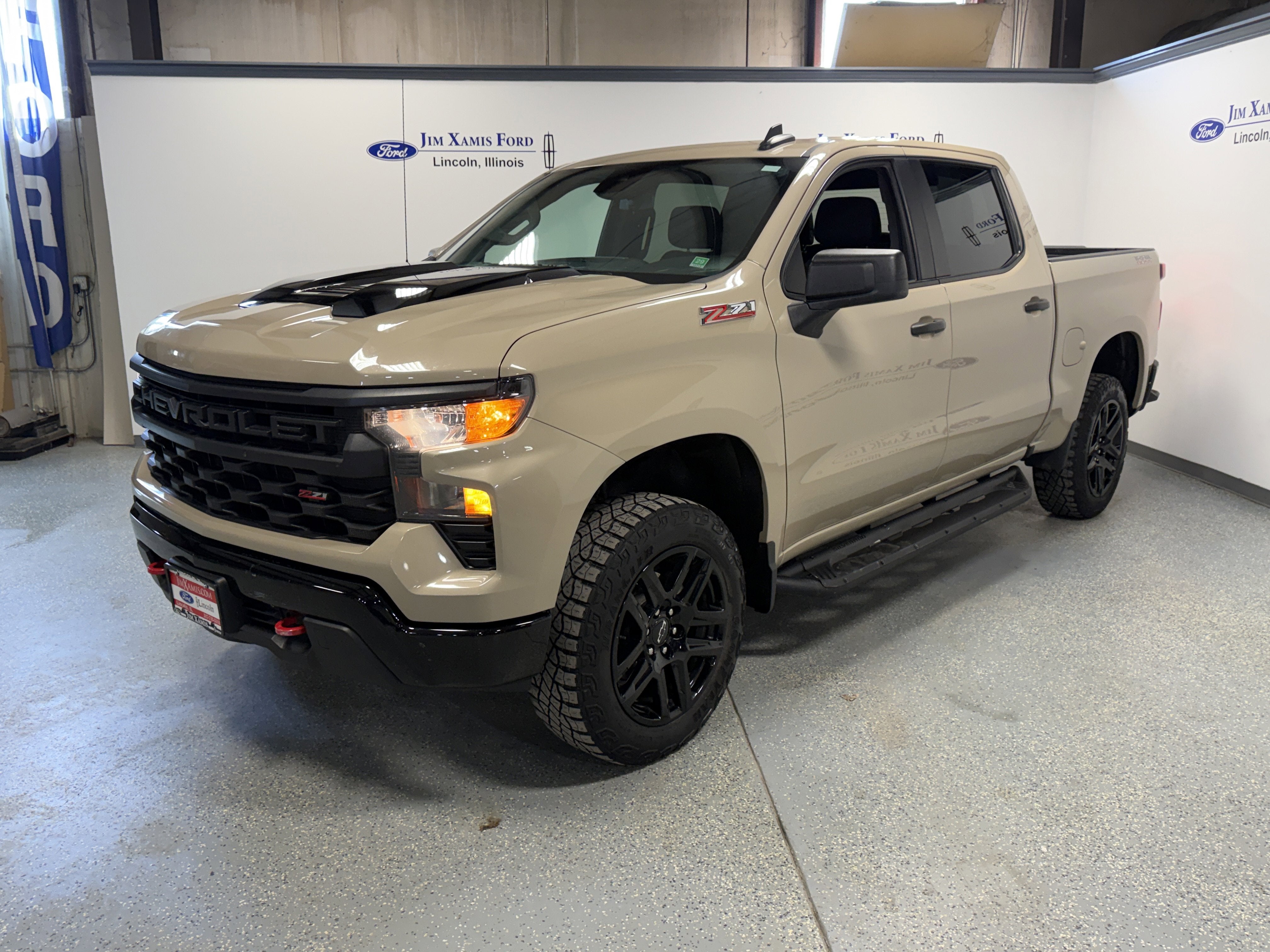 2022 Chevrolet Silverado 1500 Custom Trail Boss