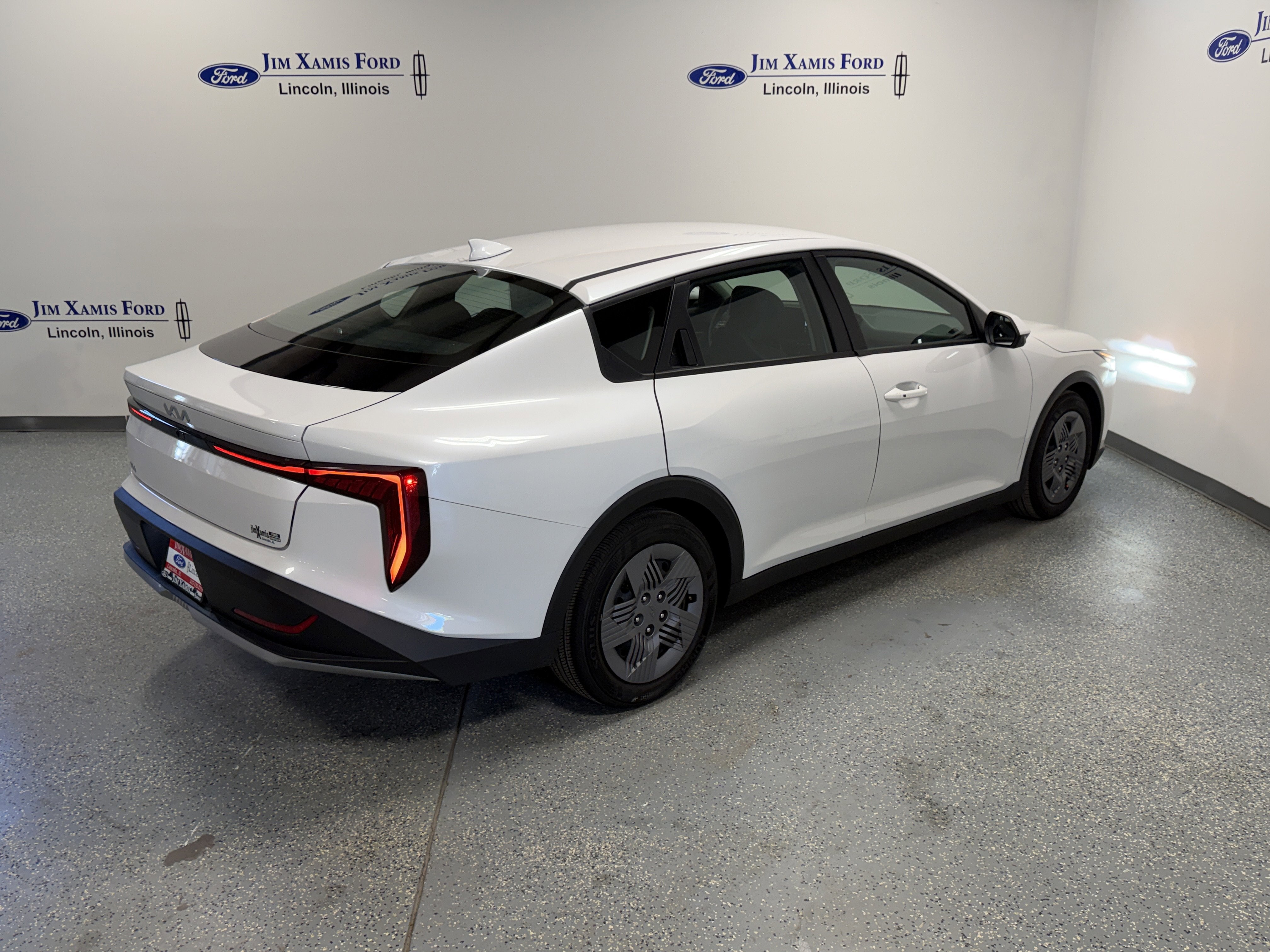 2025 Kia K4 LX
