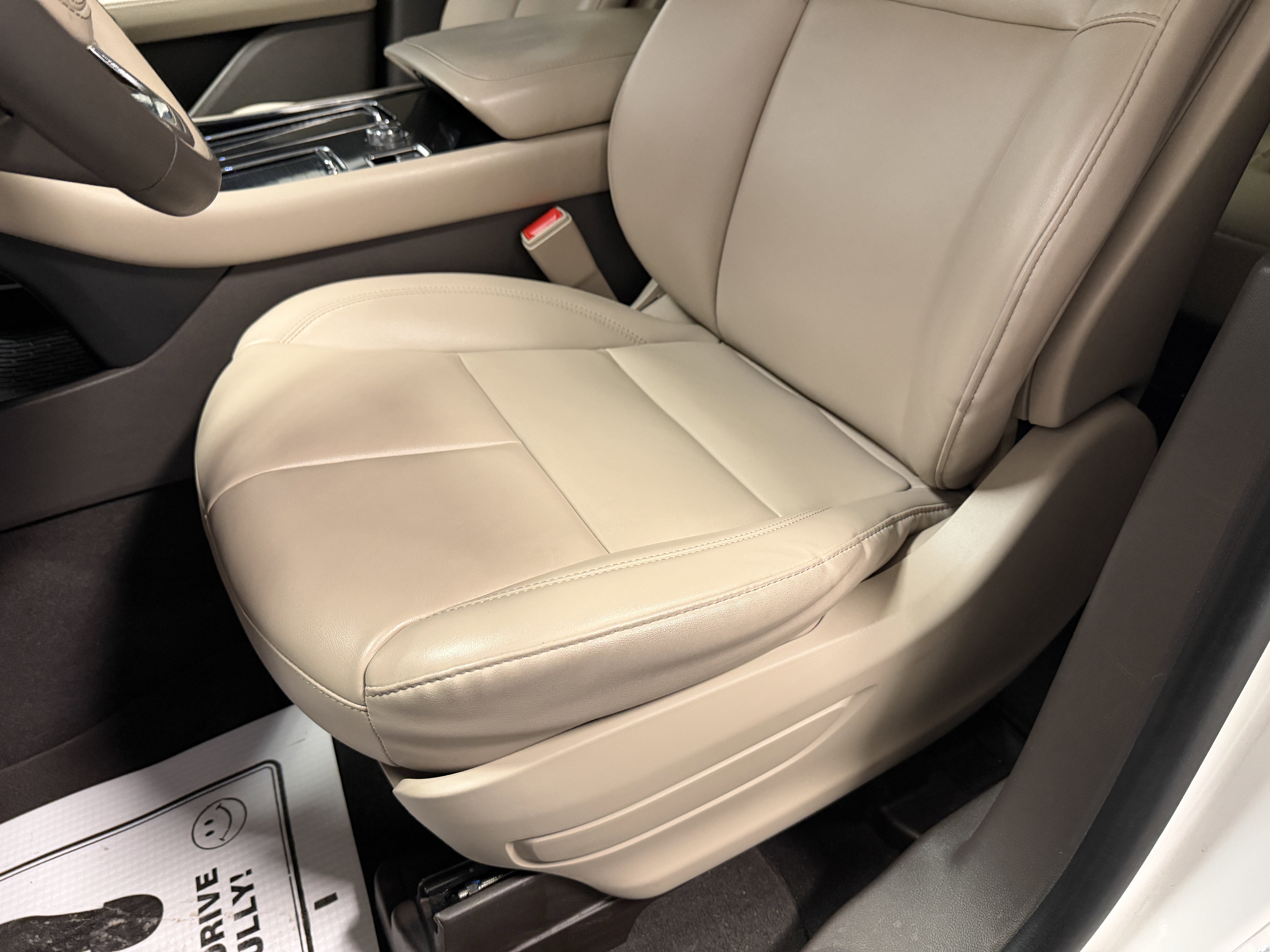 2023 Lincoln Aviator Standard
