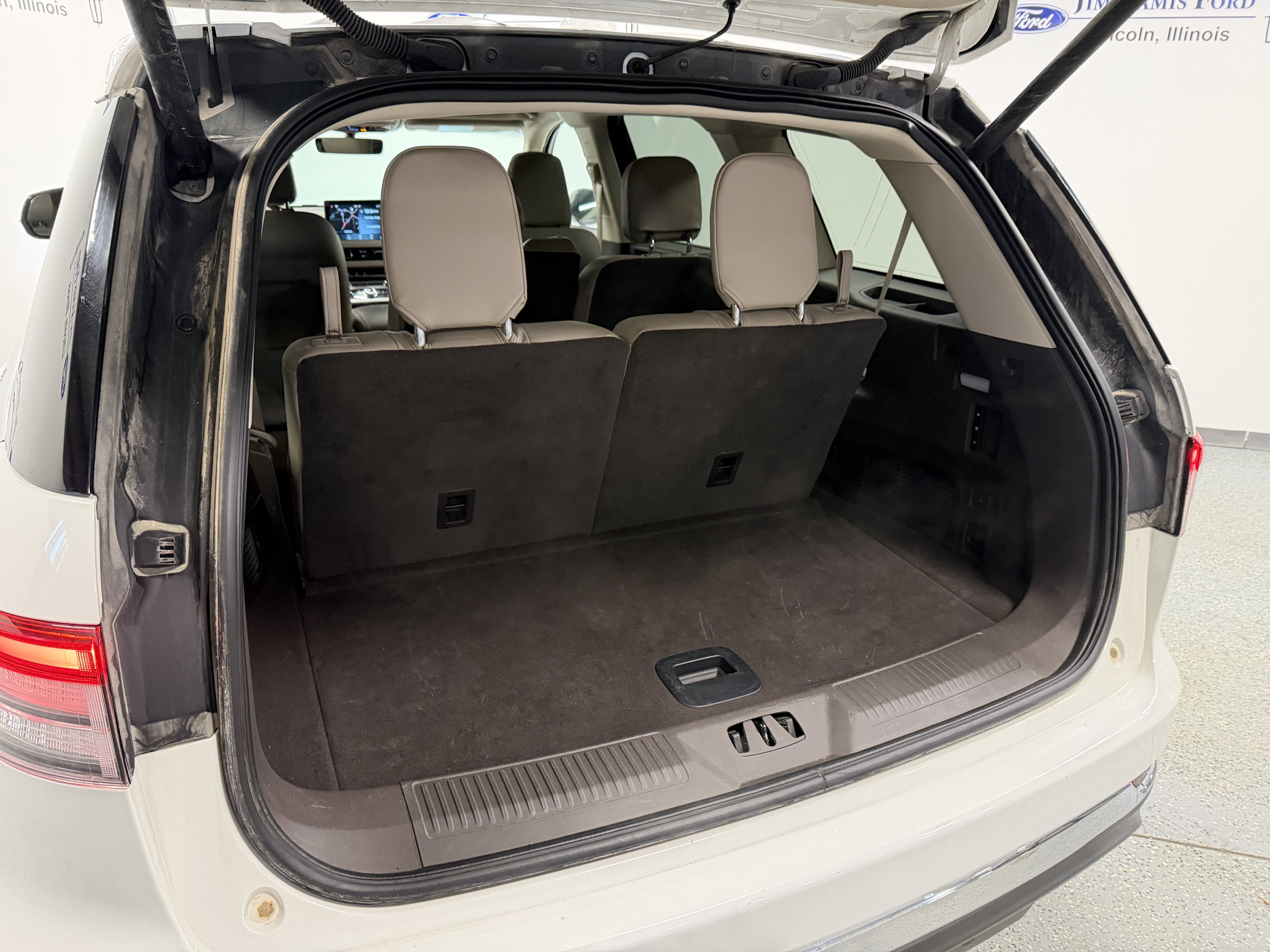 2023 Lincoln Aviator Standard