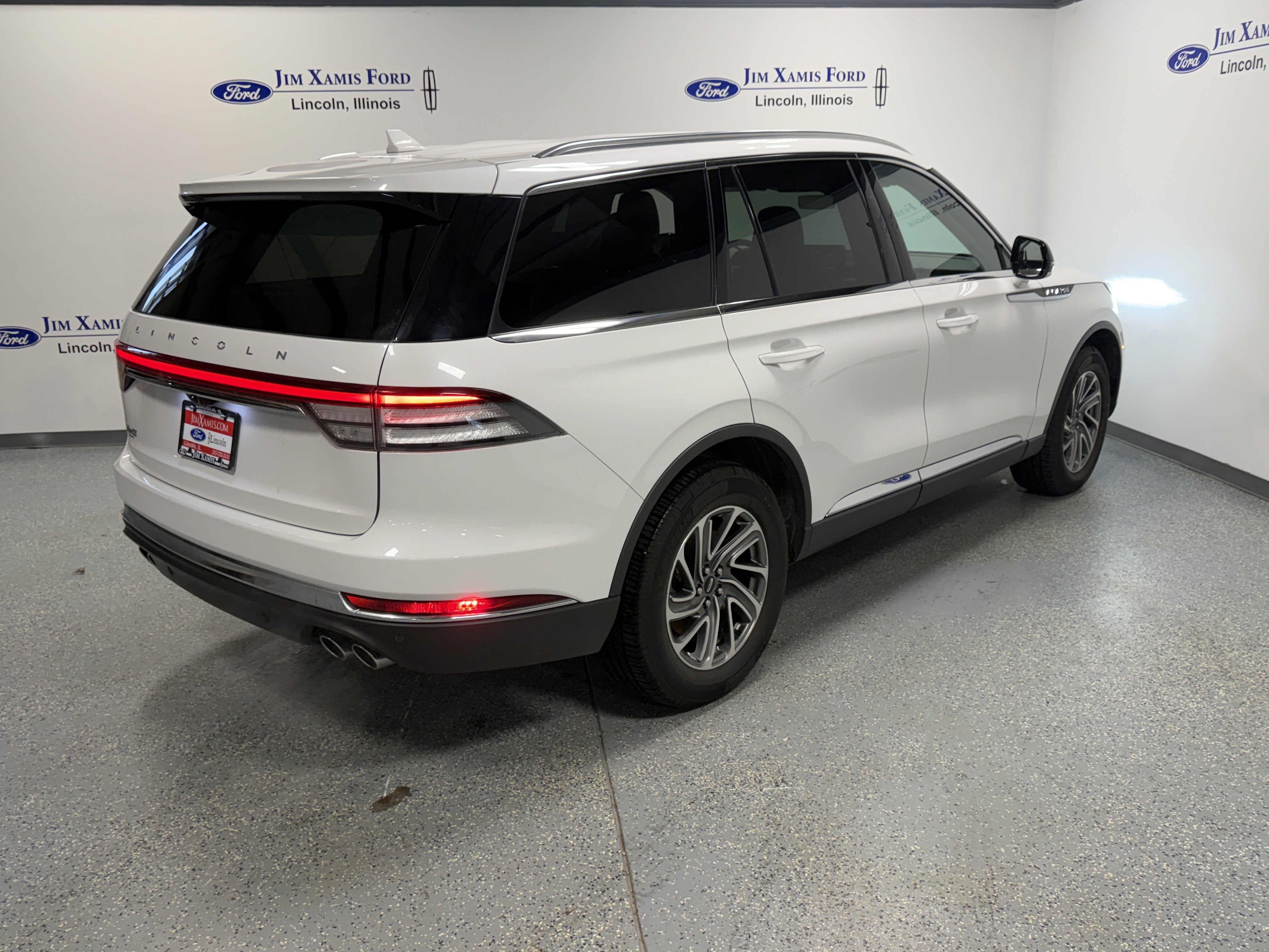2023 Lincoln Aviator Standard