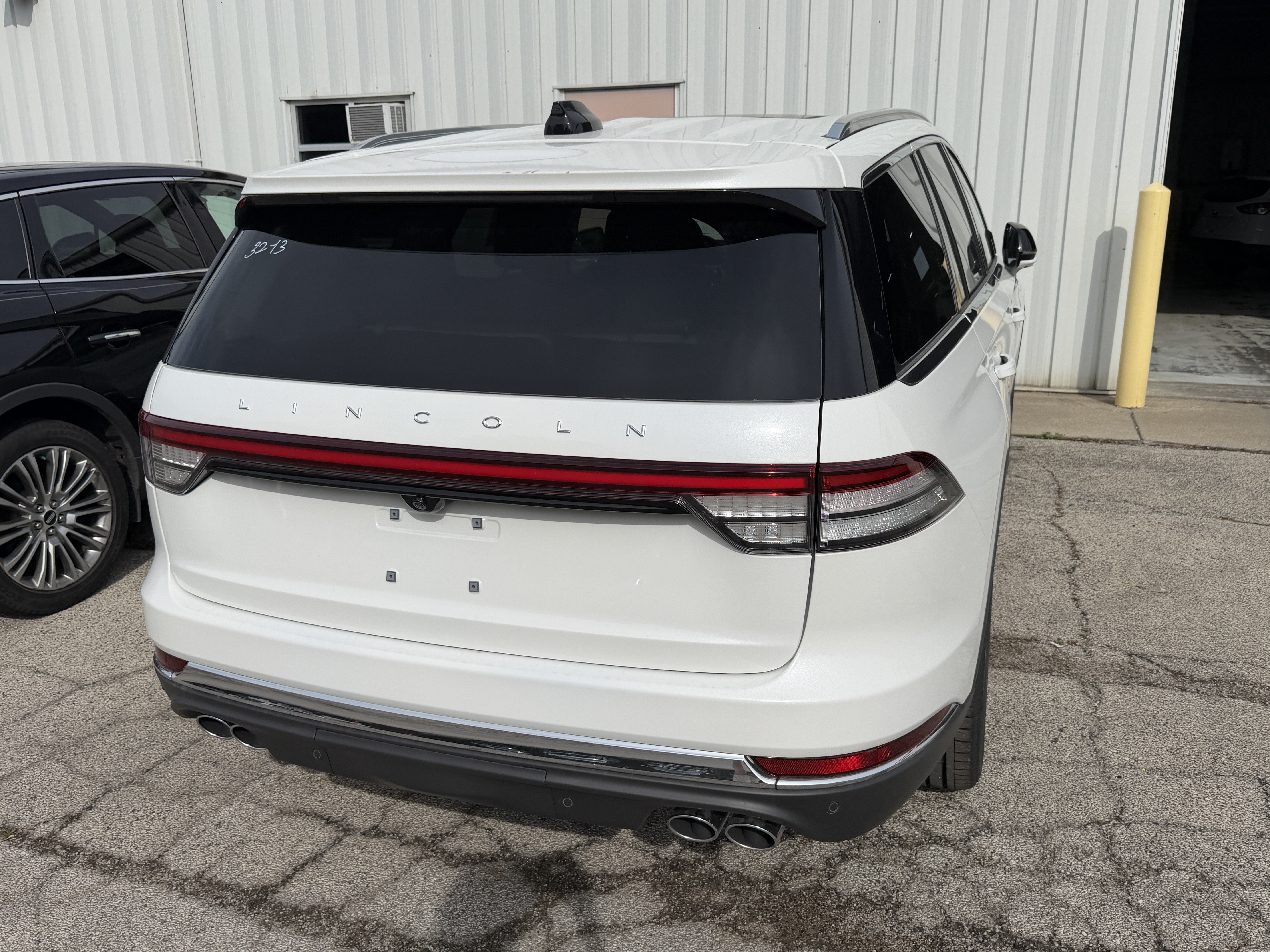 2027 Lincoln Aviator Reserve