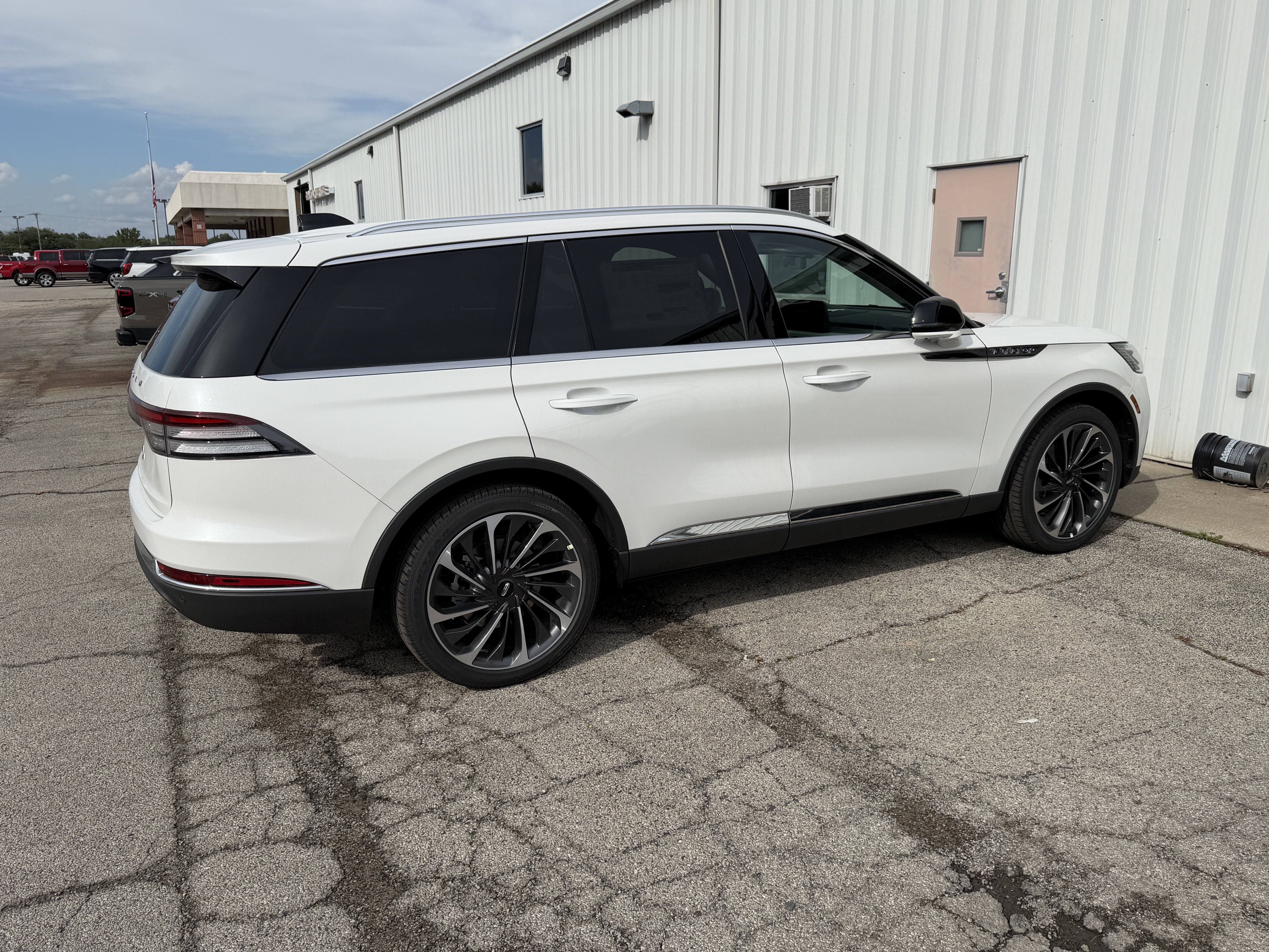 2027 Lincoln Aviator Reserve