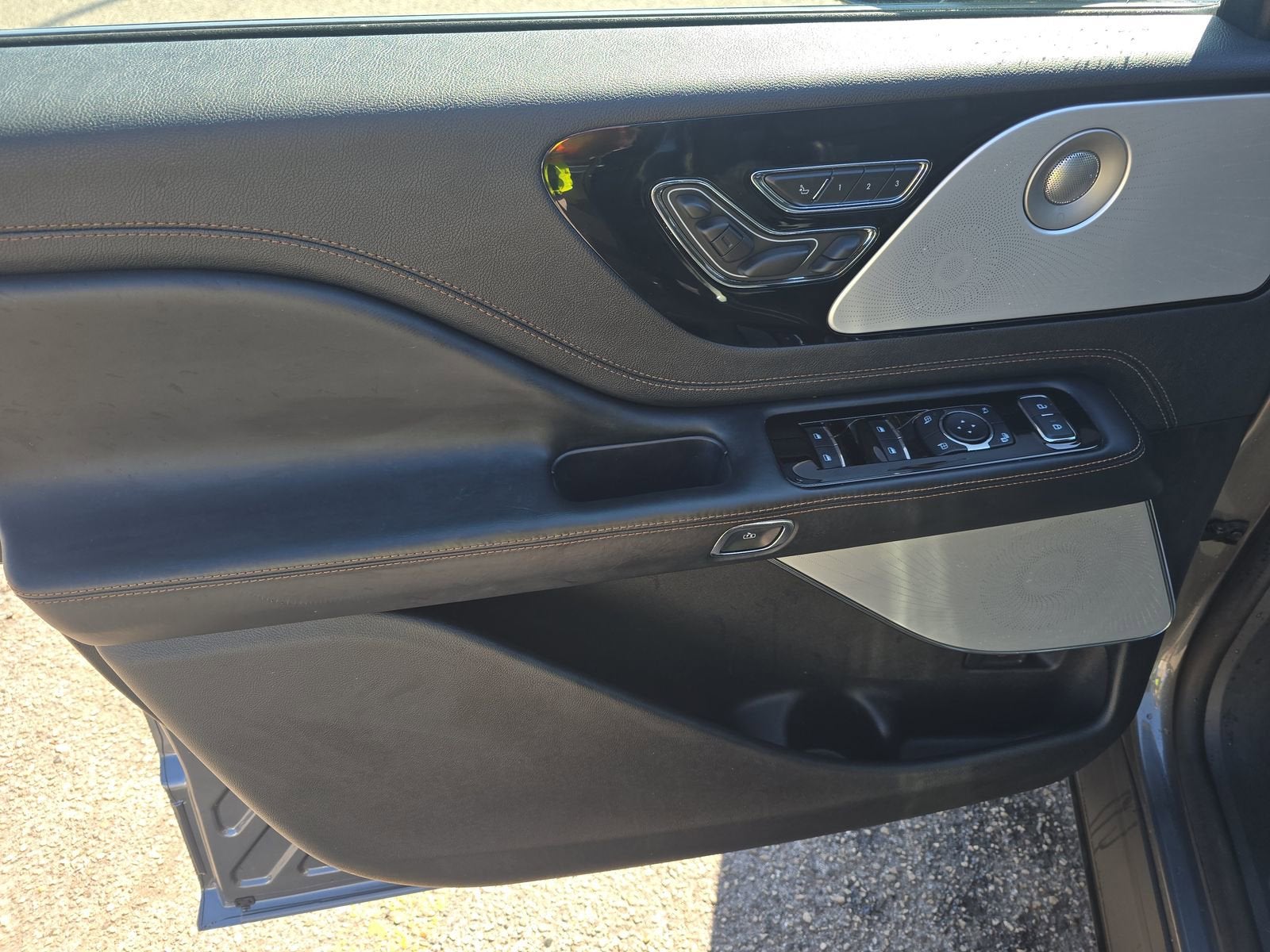 2025 Lincoln Aviator Black Label