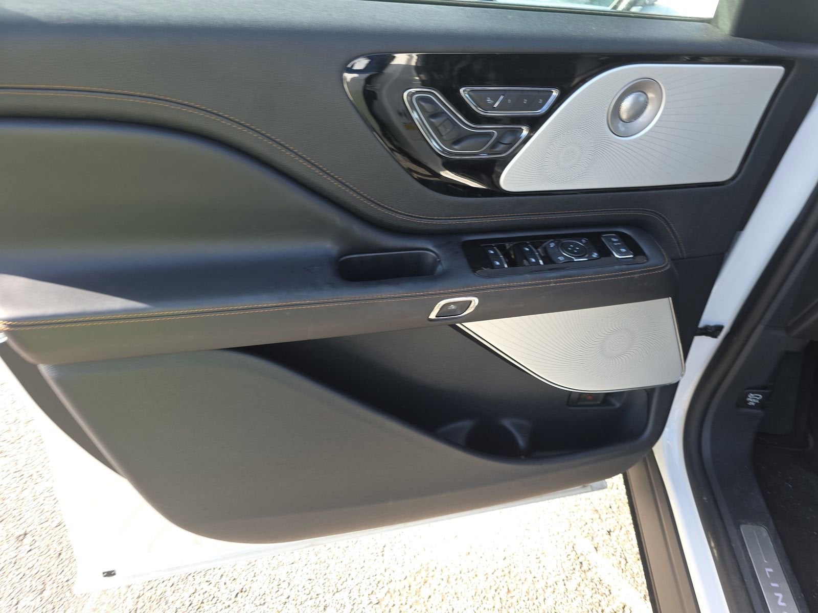 2025 Lincoln Aviator Black Label