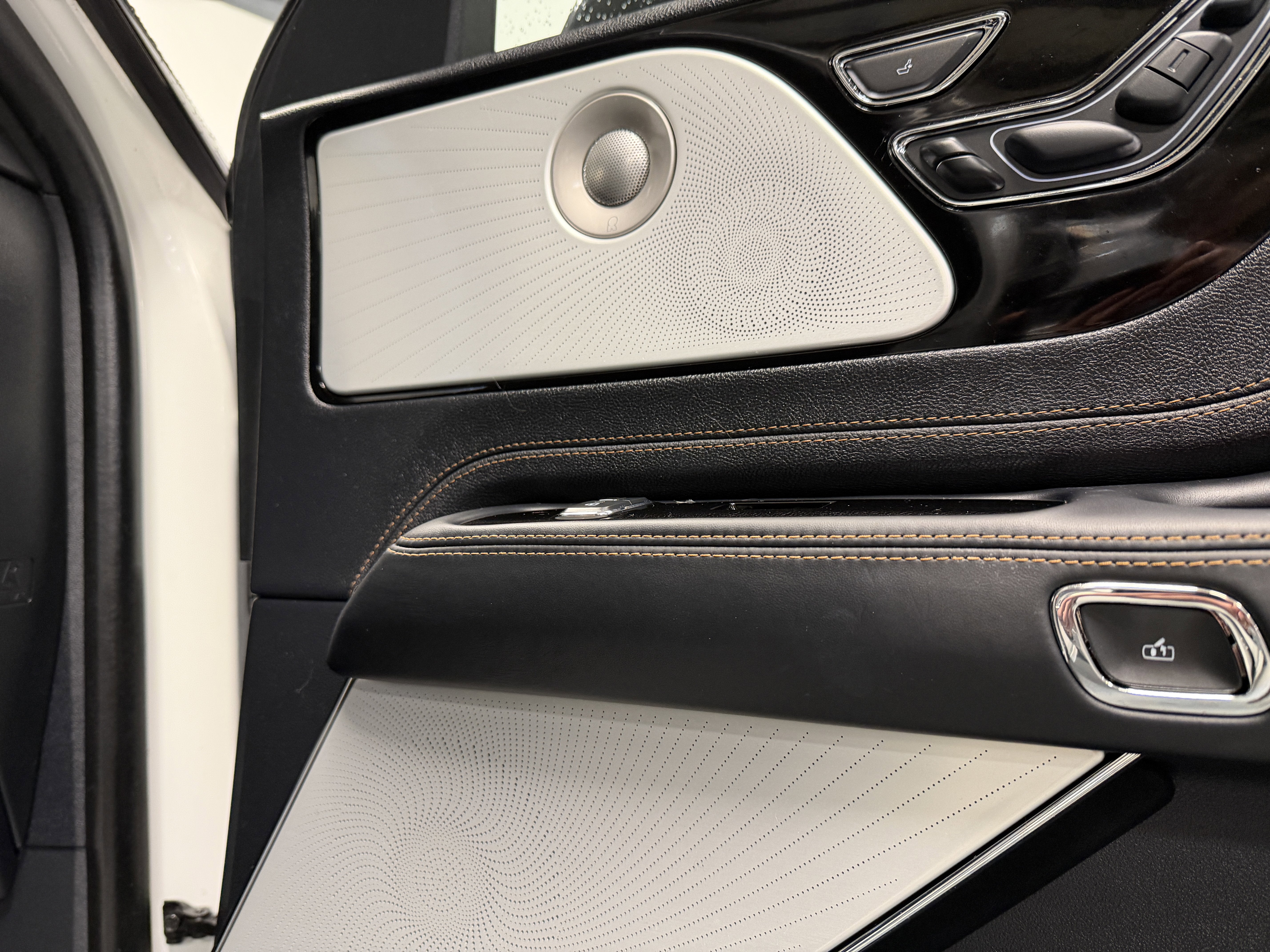 2025 Lincoln Aviator Black Label