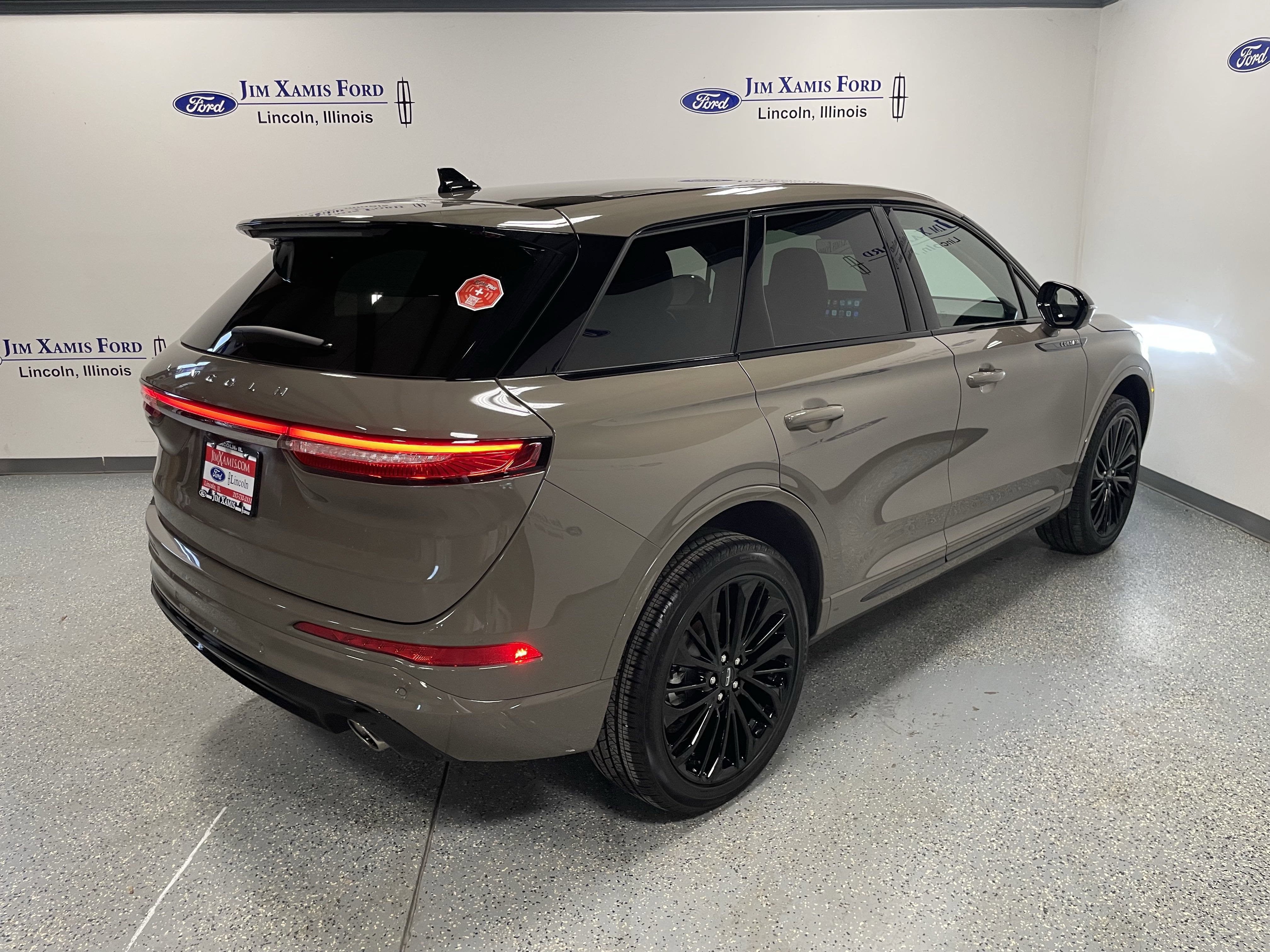 2025 Lincoln Corsair Premiere