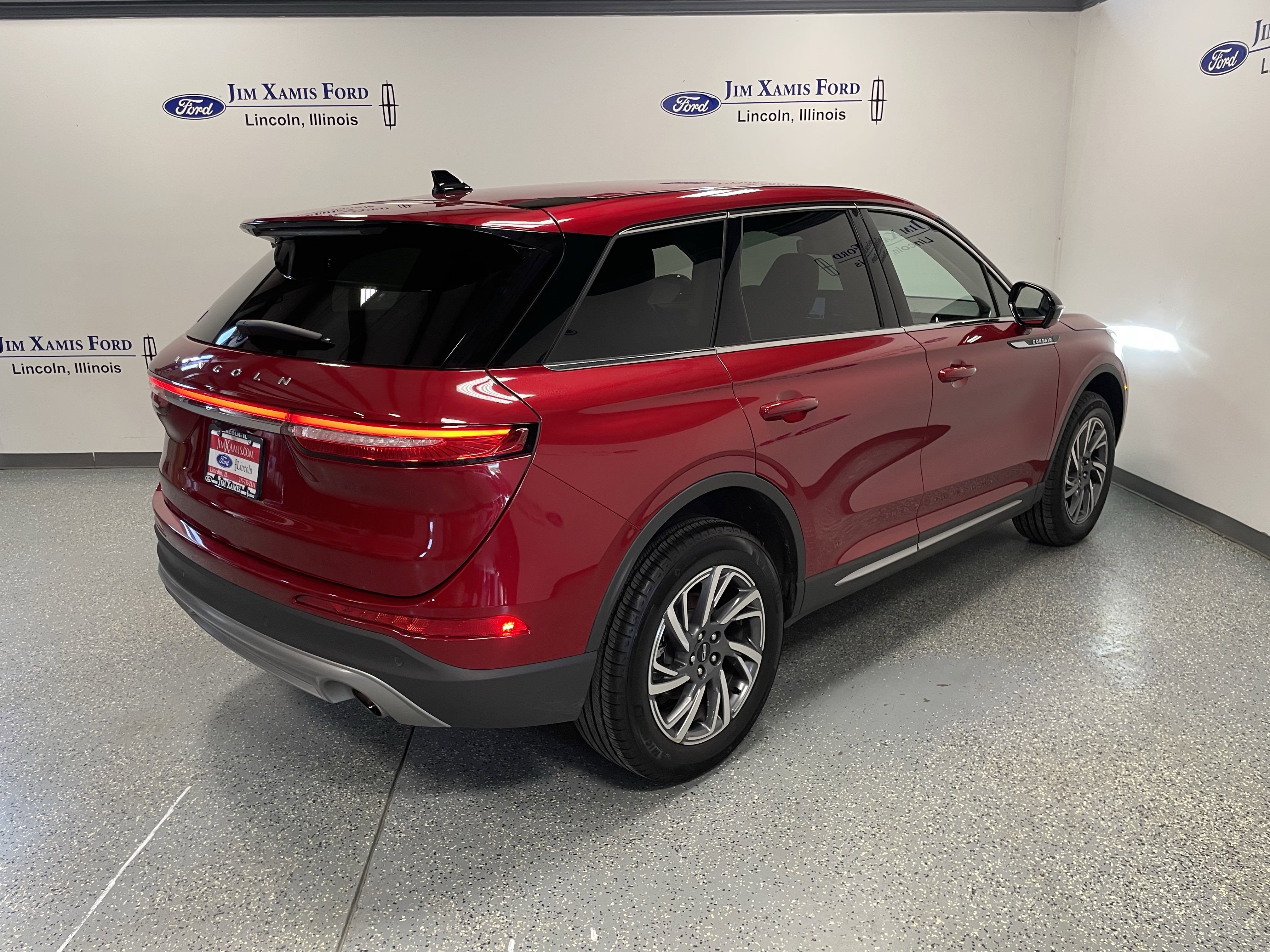 2023 Lincoln Corsair Standard