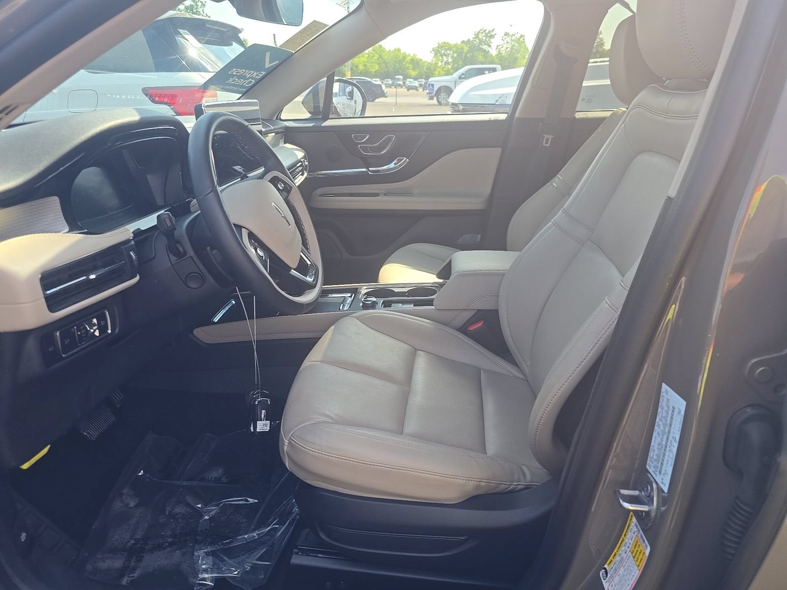 2025 Lincoln Corsair Premiere