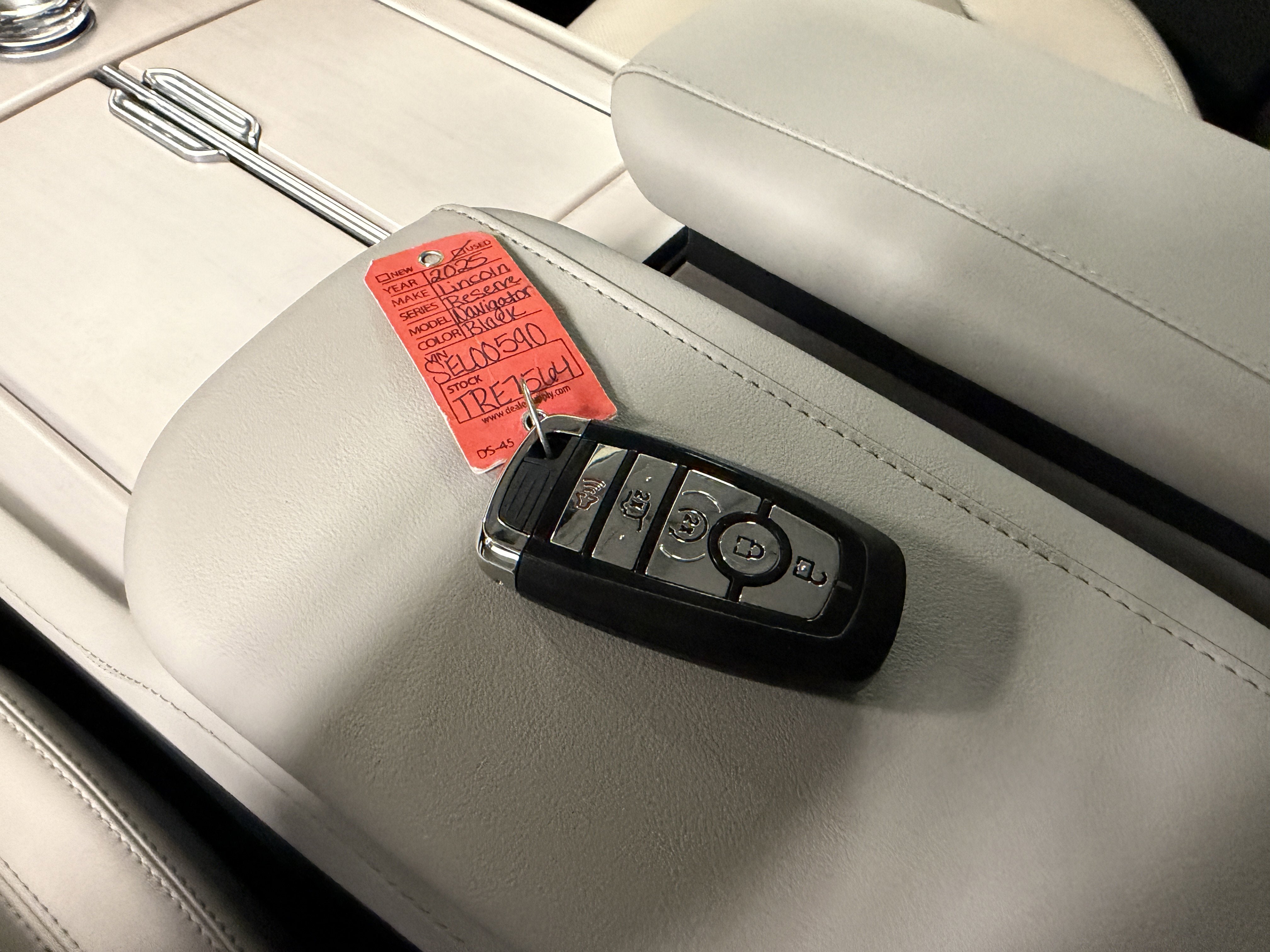 2025 Lincoln Navigator Reserve