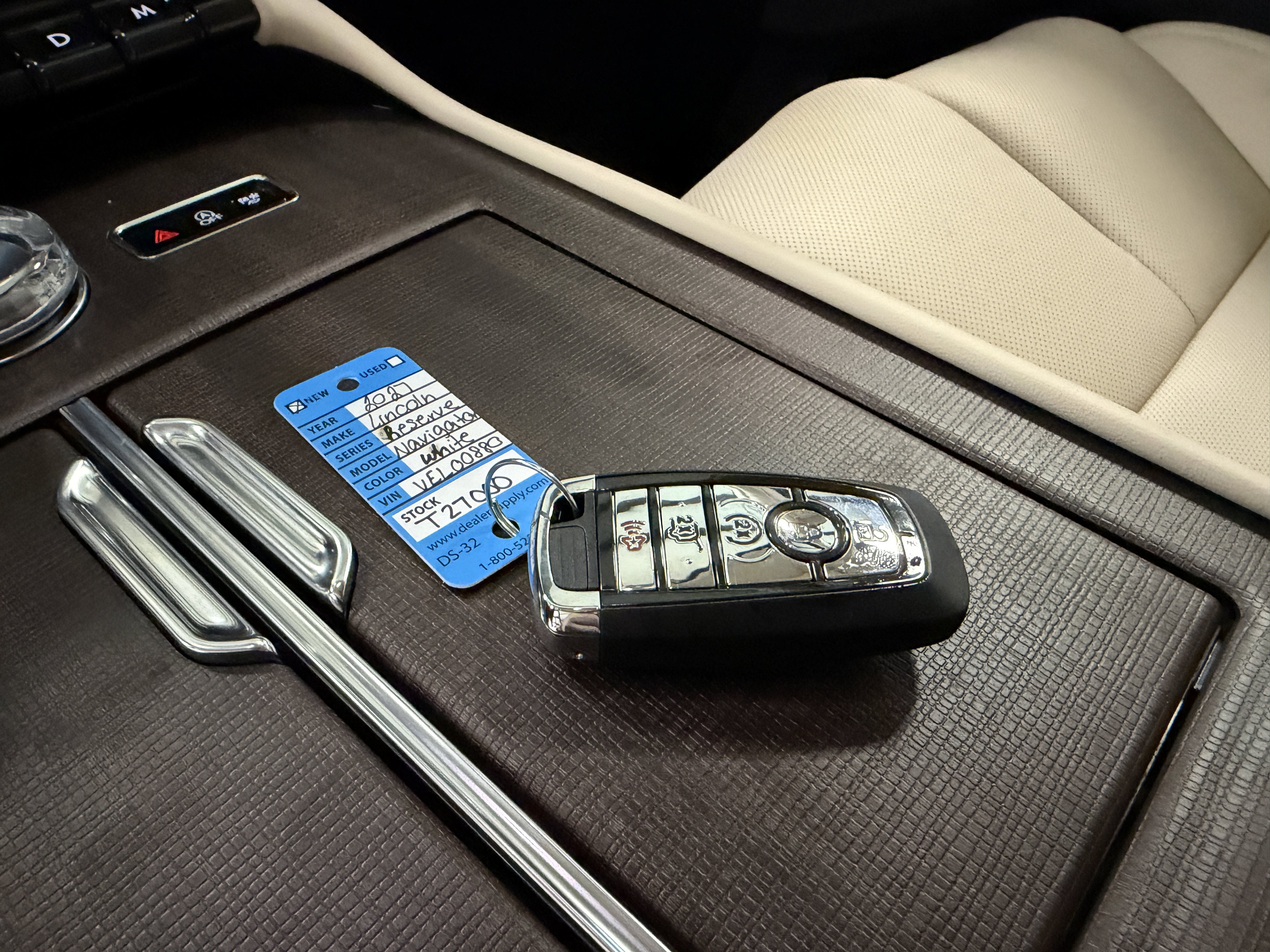 2027 Lincoln Navigator Reserve