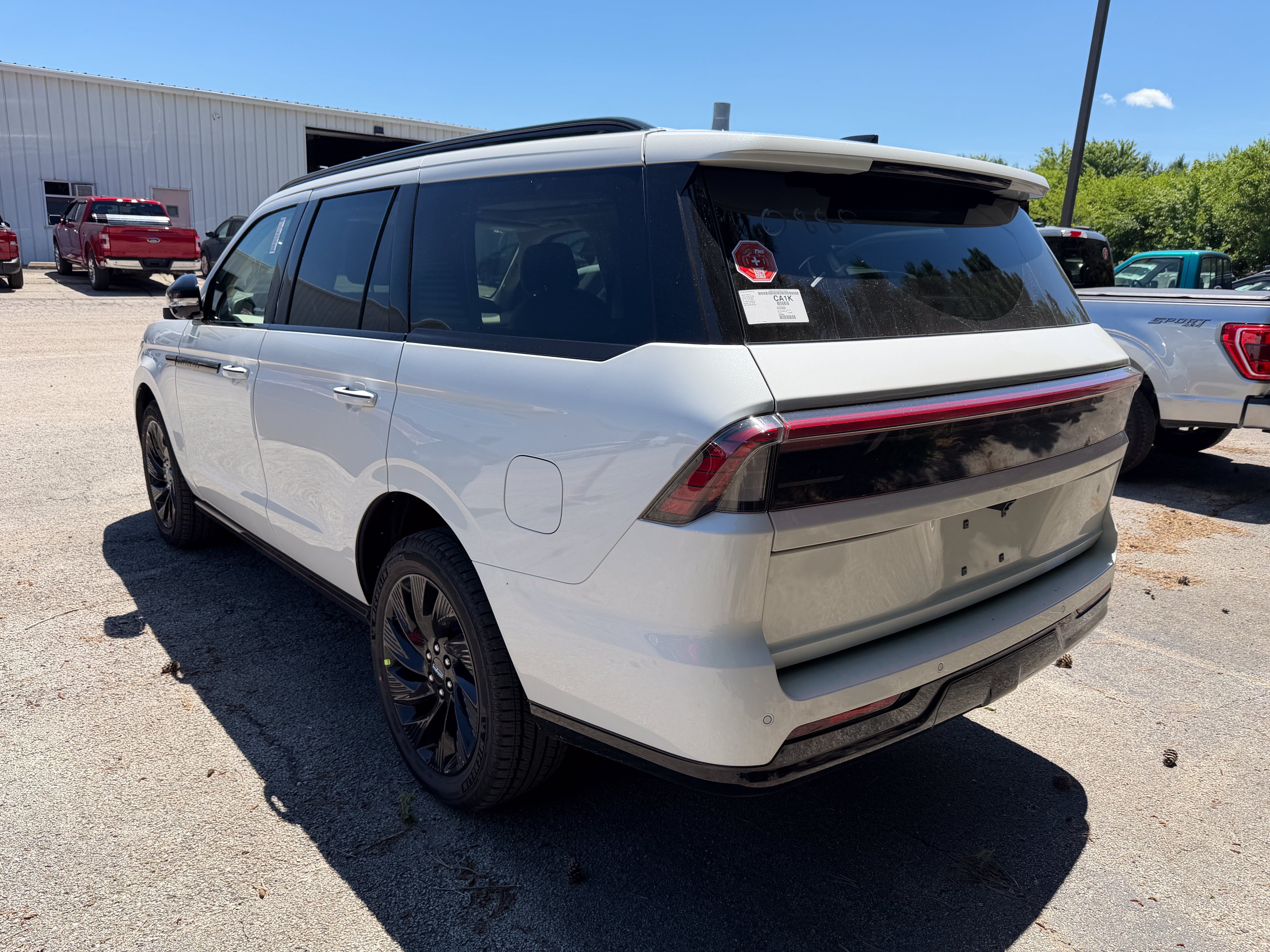 2027 Lincoln Navigator Reserve