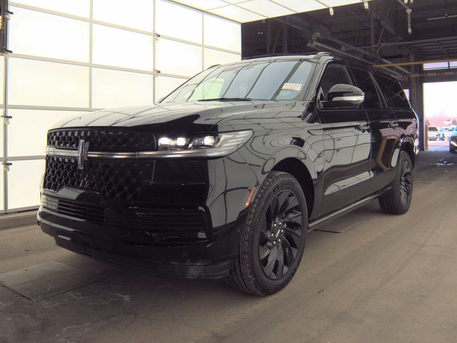 2025 Lincoln Navigator L Reserve