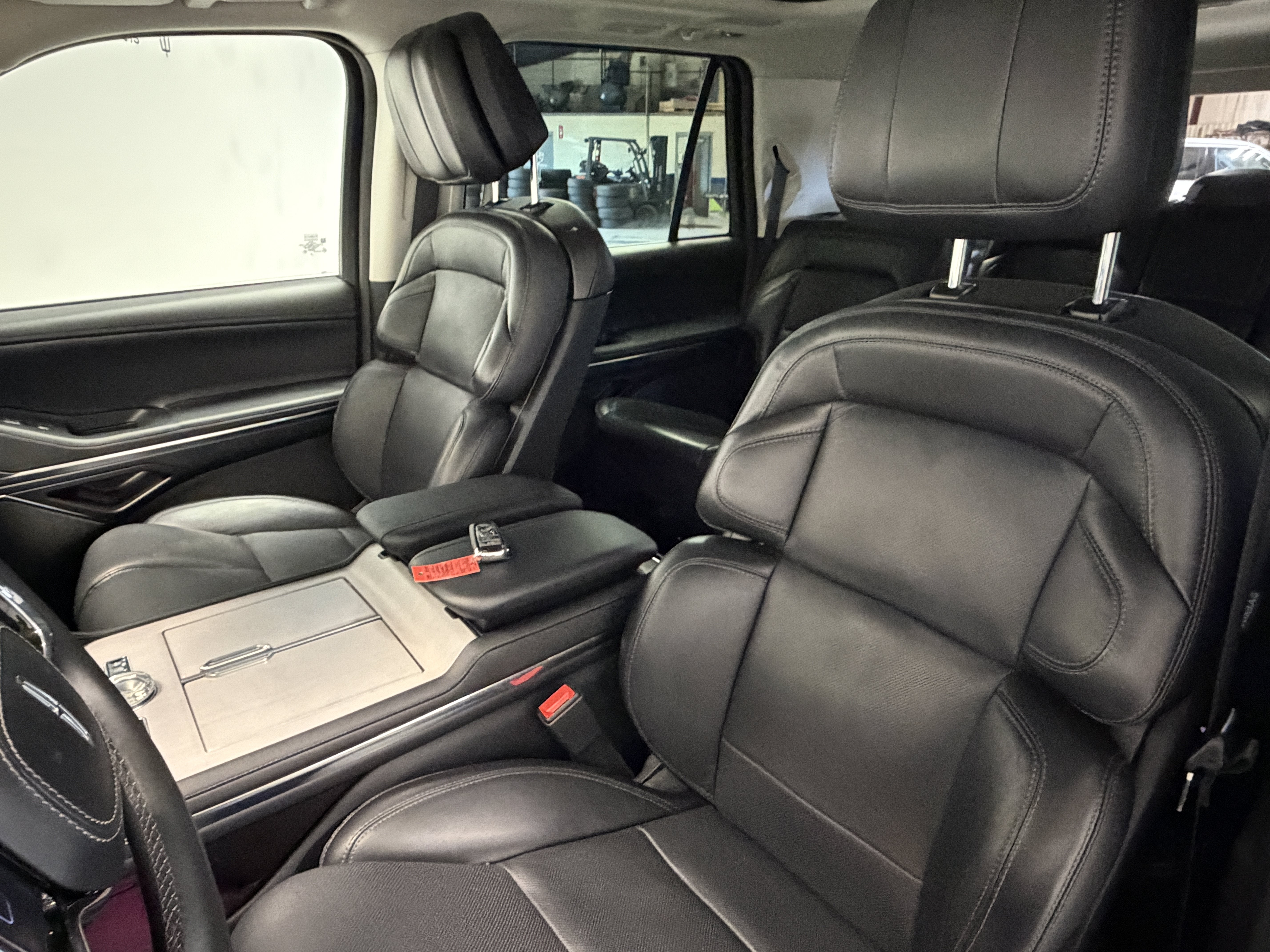 2025 Lincoln Navigator L Reserve