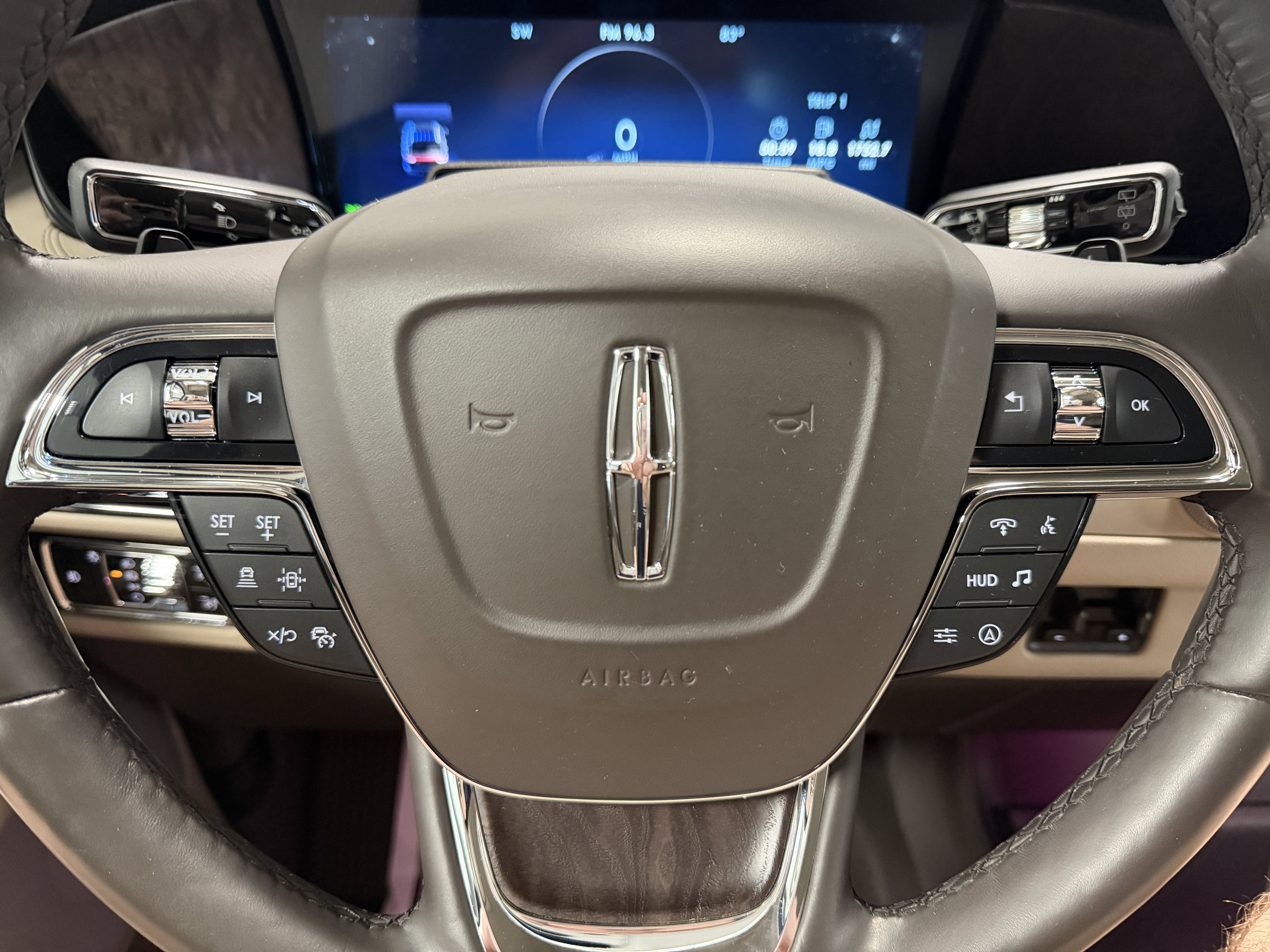 2023 Lincoln Navigator L Reserve
