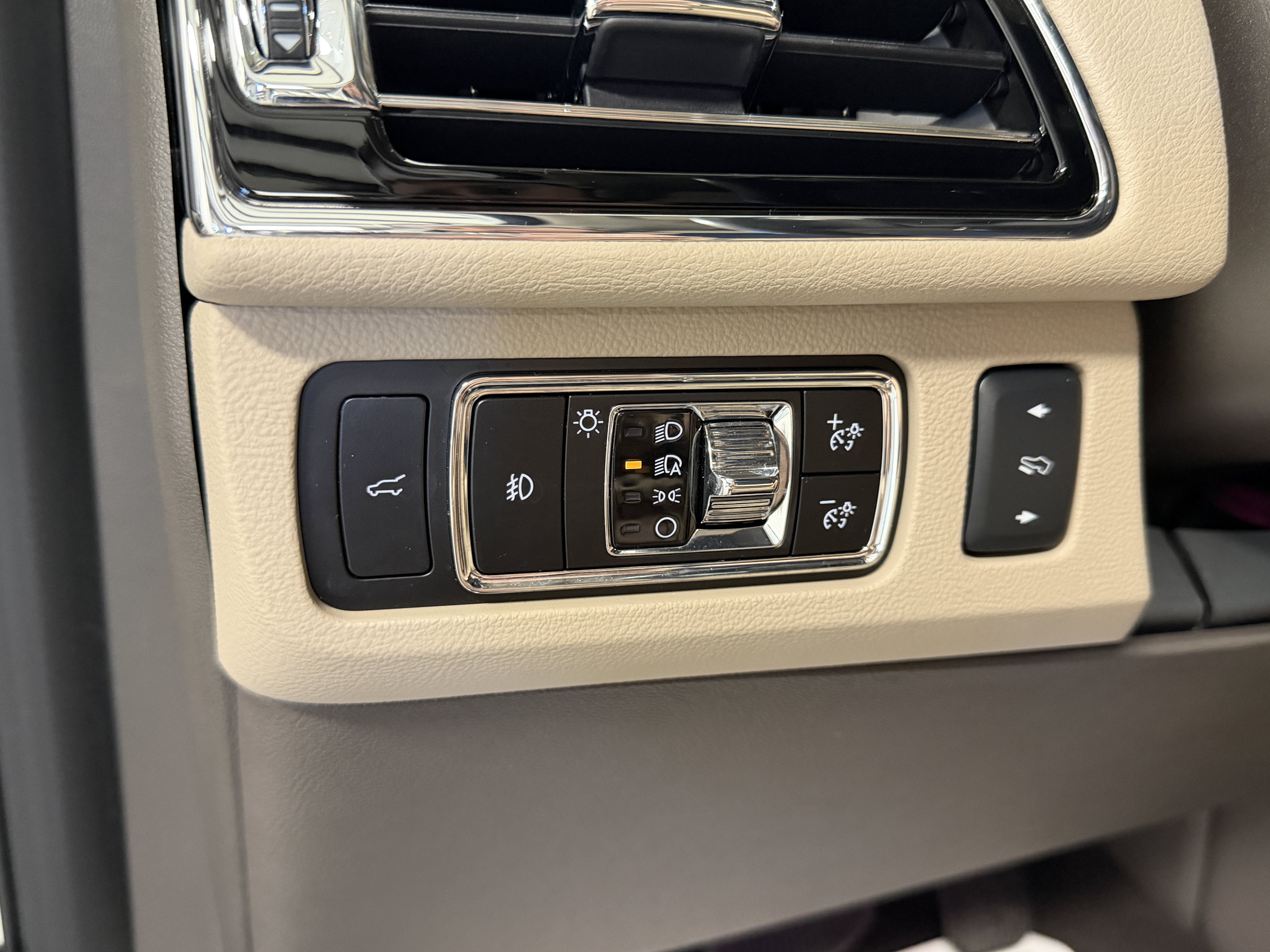 2023 Lincoln Navigator L Reserve