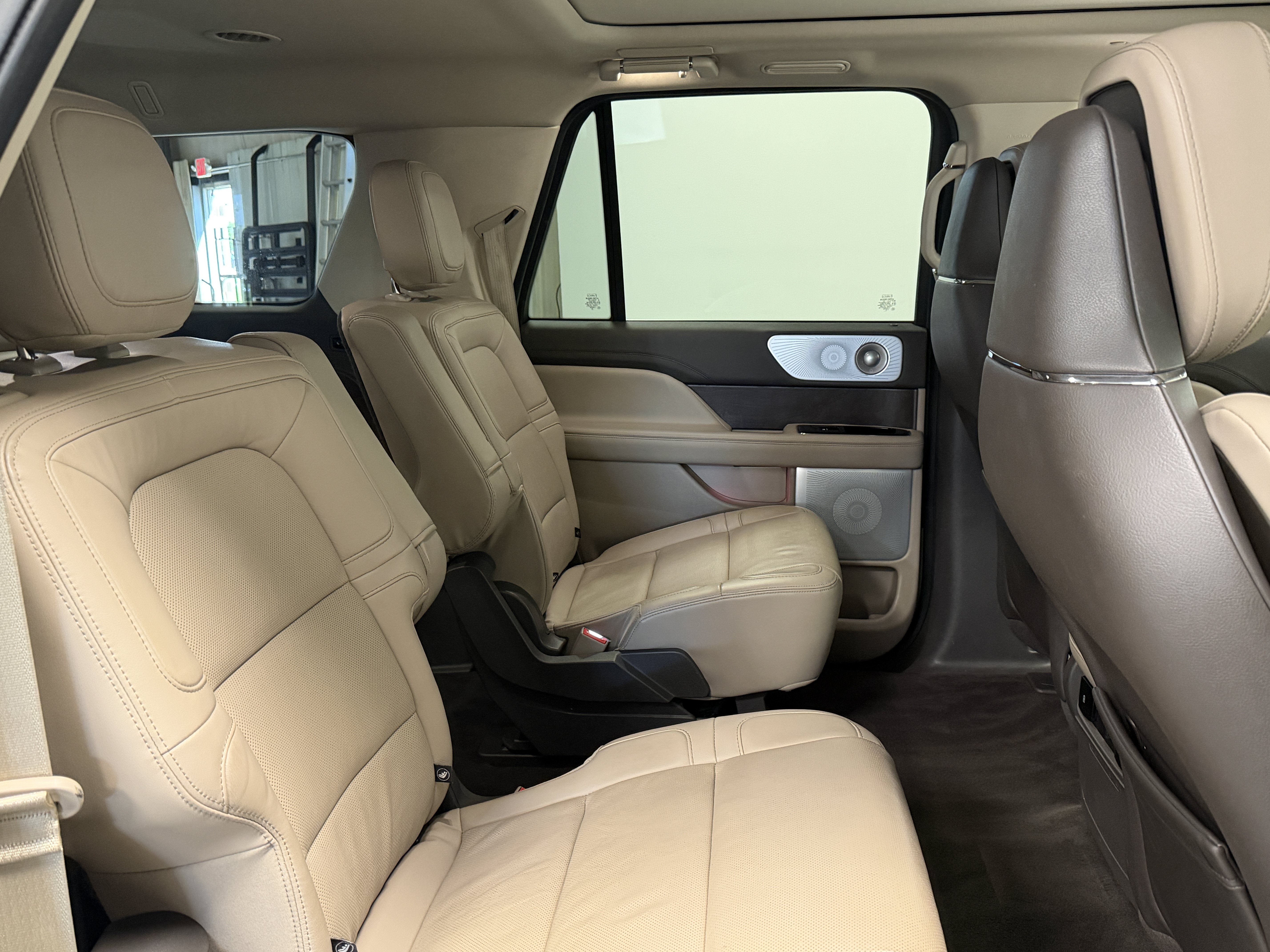 2023 Lincoln Navigator L Reserve