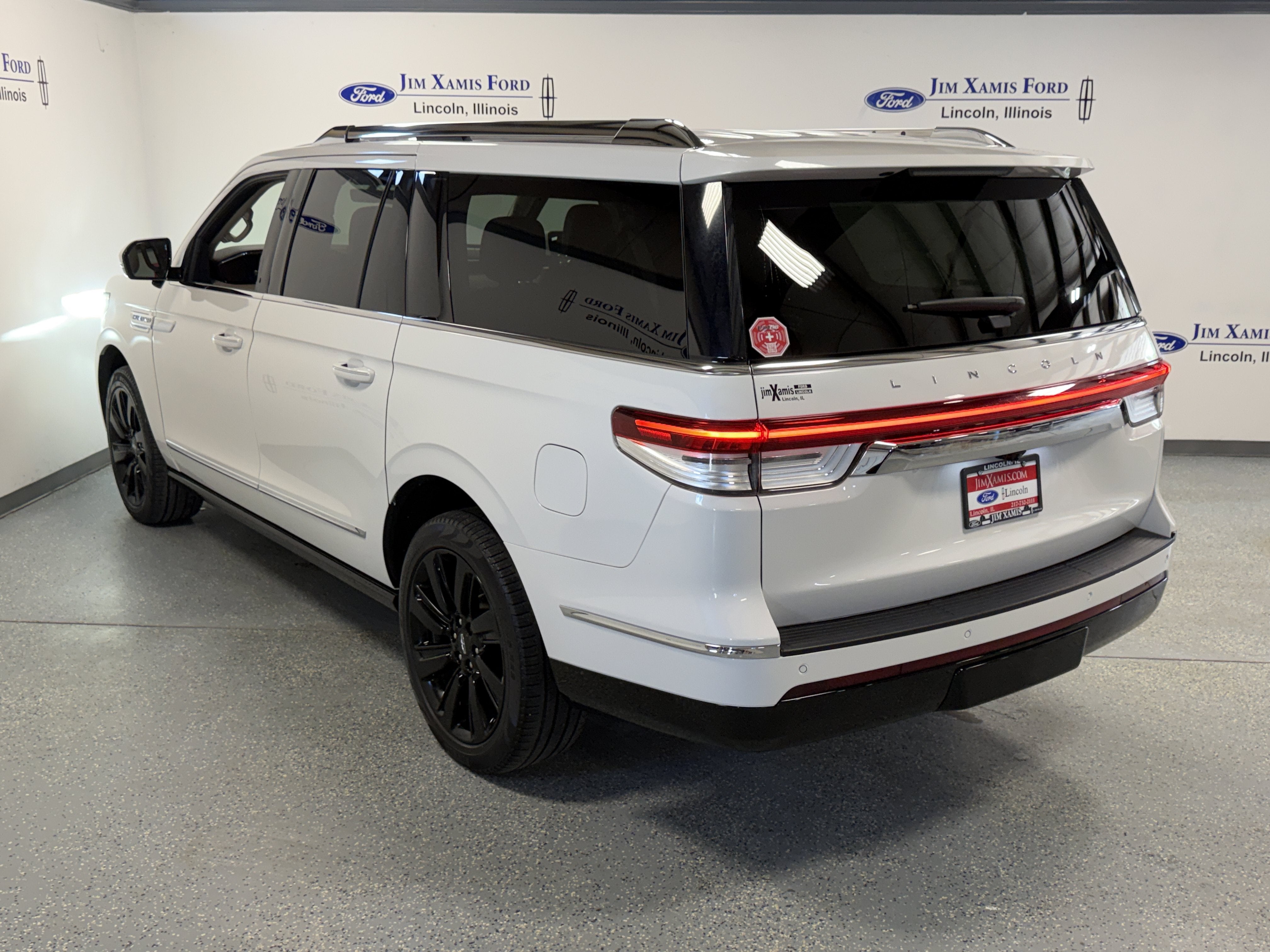 2023 Lincoln Navigator L Reserve