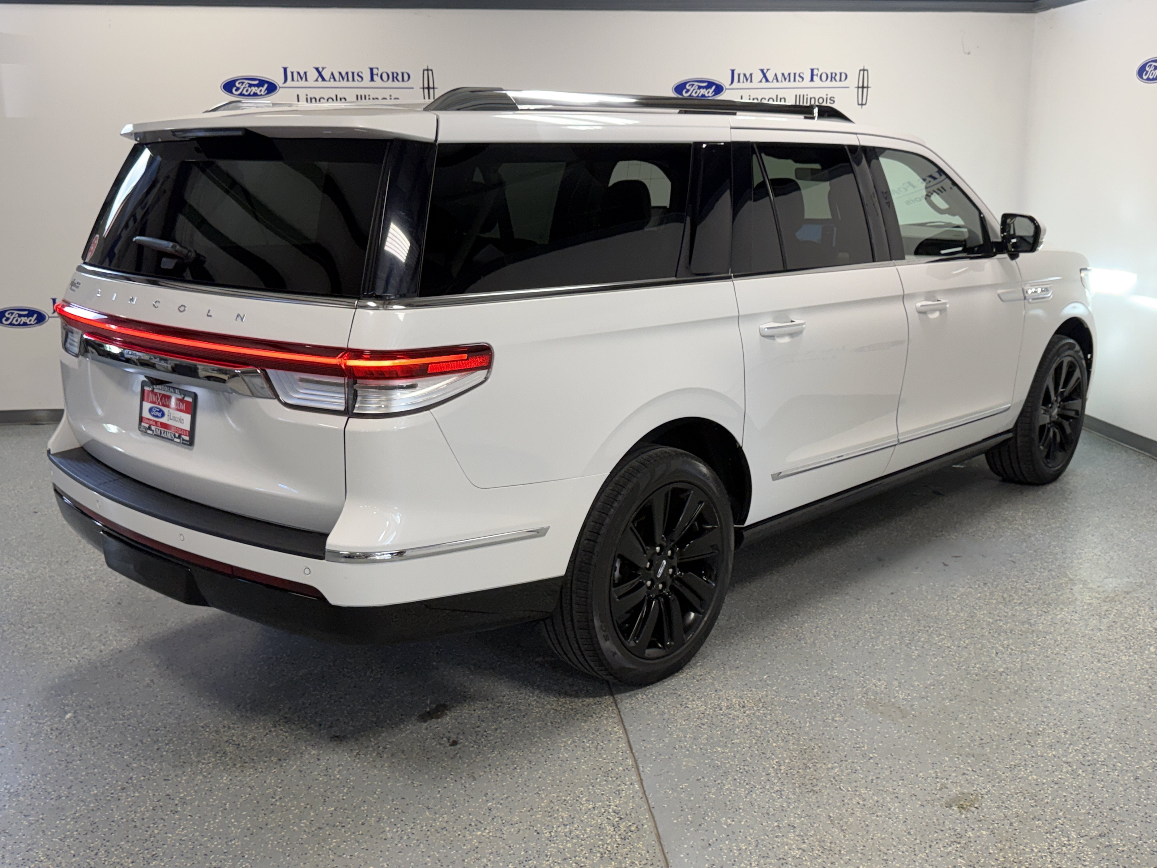 2023 Lincoln Navigator L Reserve