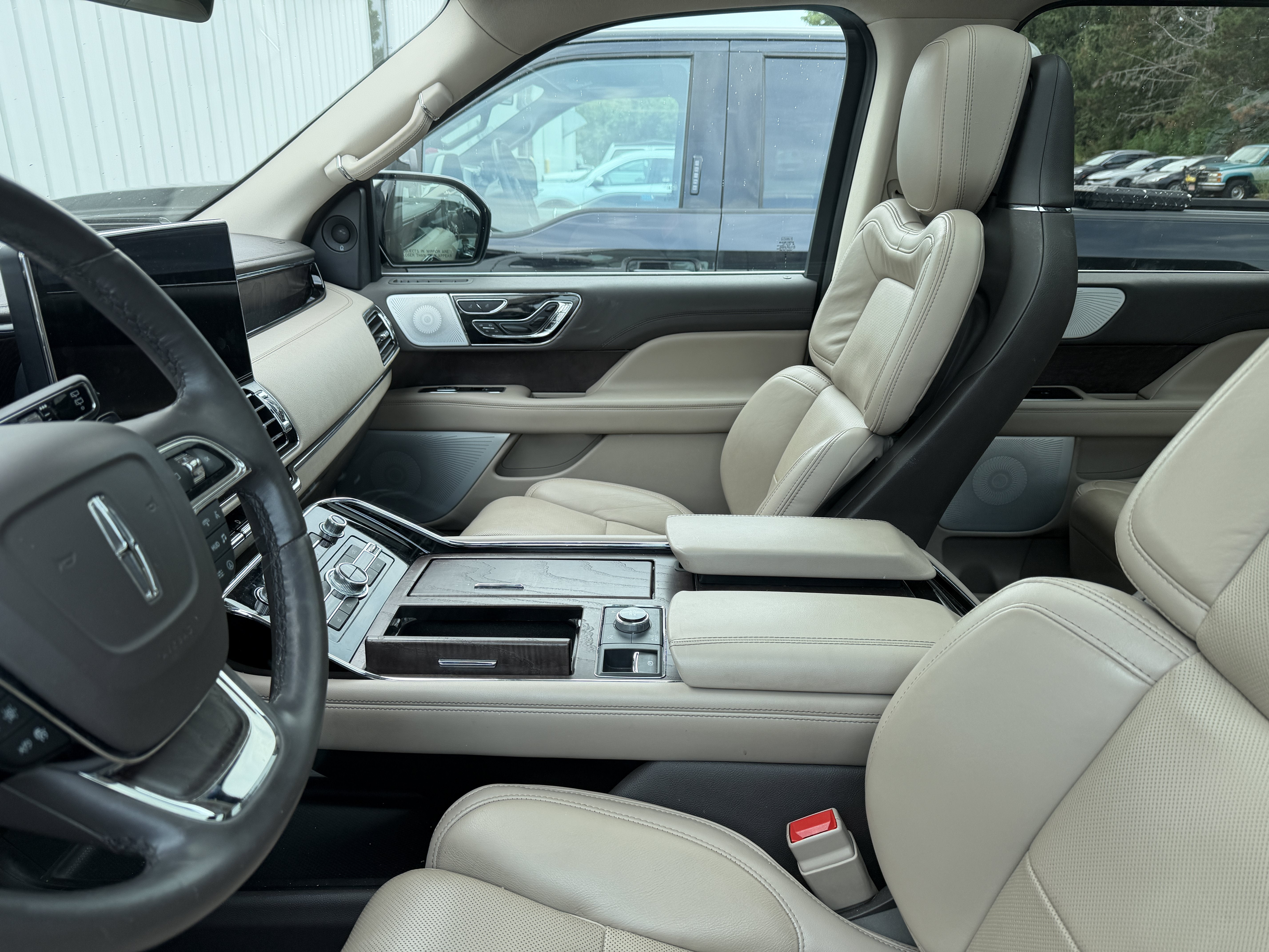 2023 Lincoln Navigator L Reserve