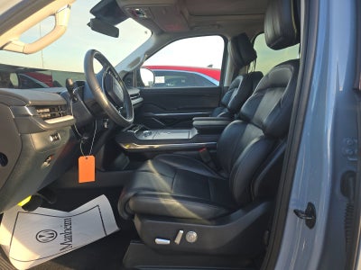 2025 Lincoln Navigator L Reserve