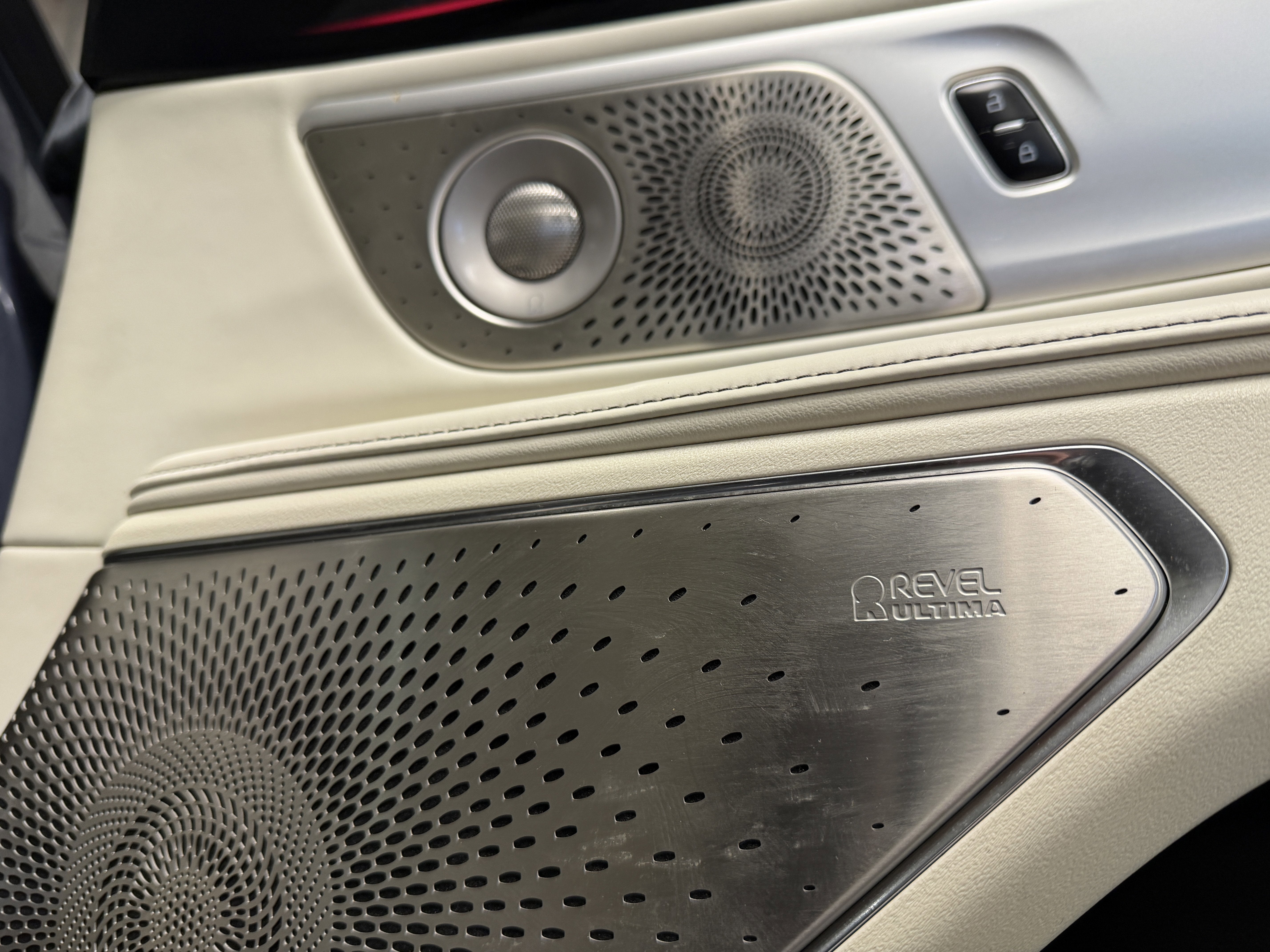 2024 Lincoln Nautilus Black Label