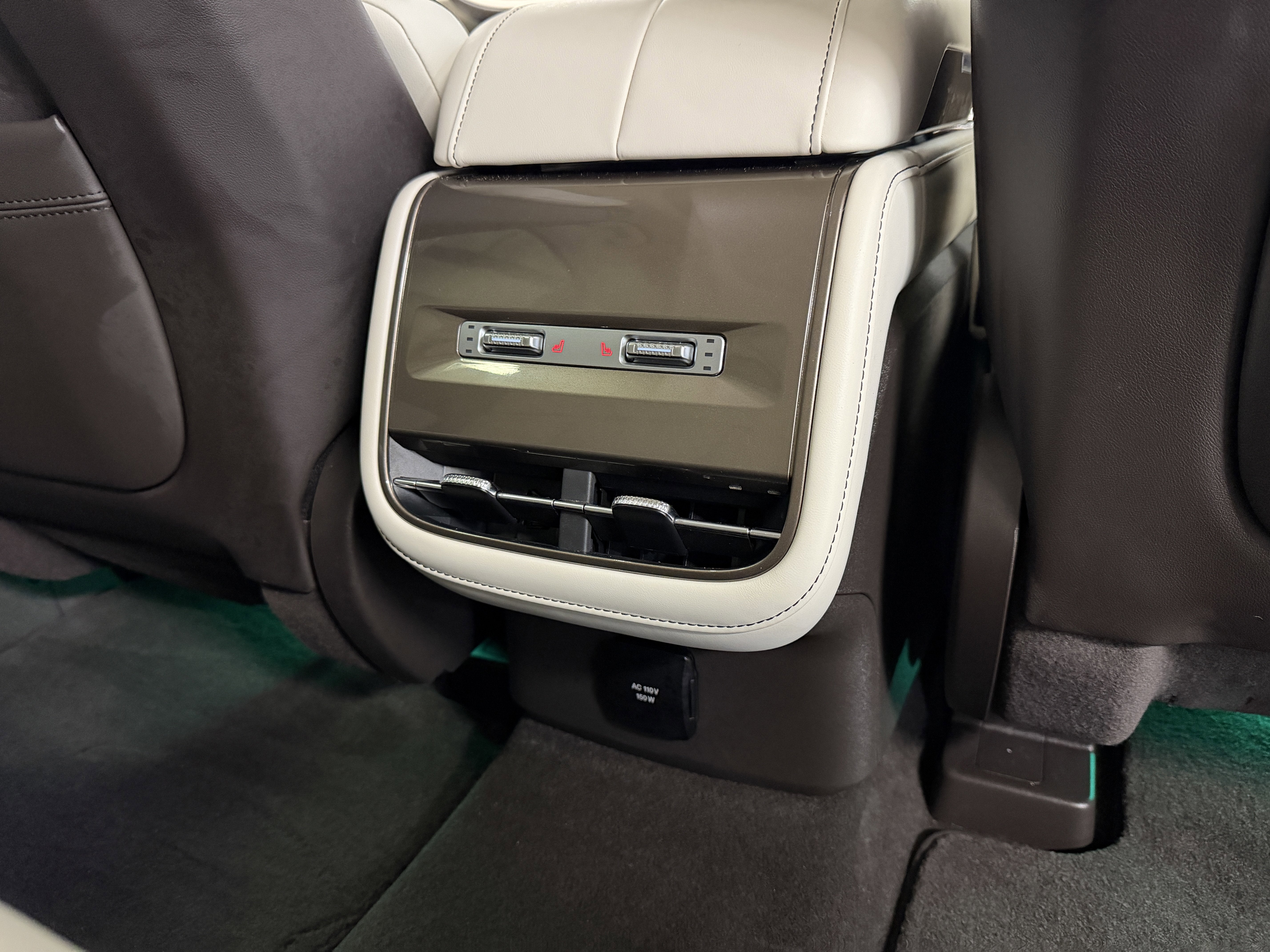 2024 Lincoln Nautilus Black Label