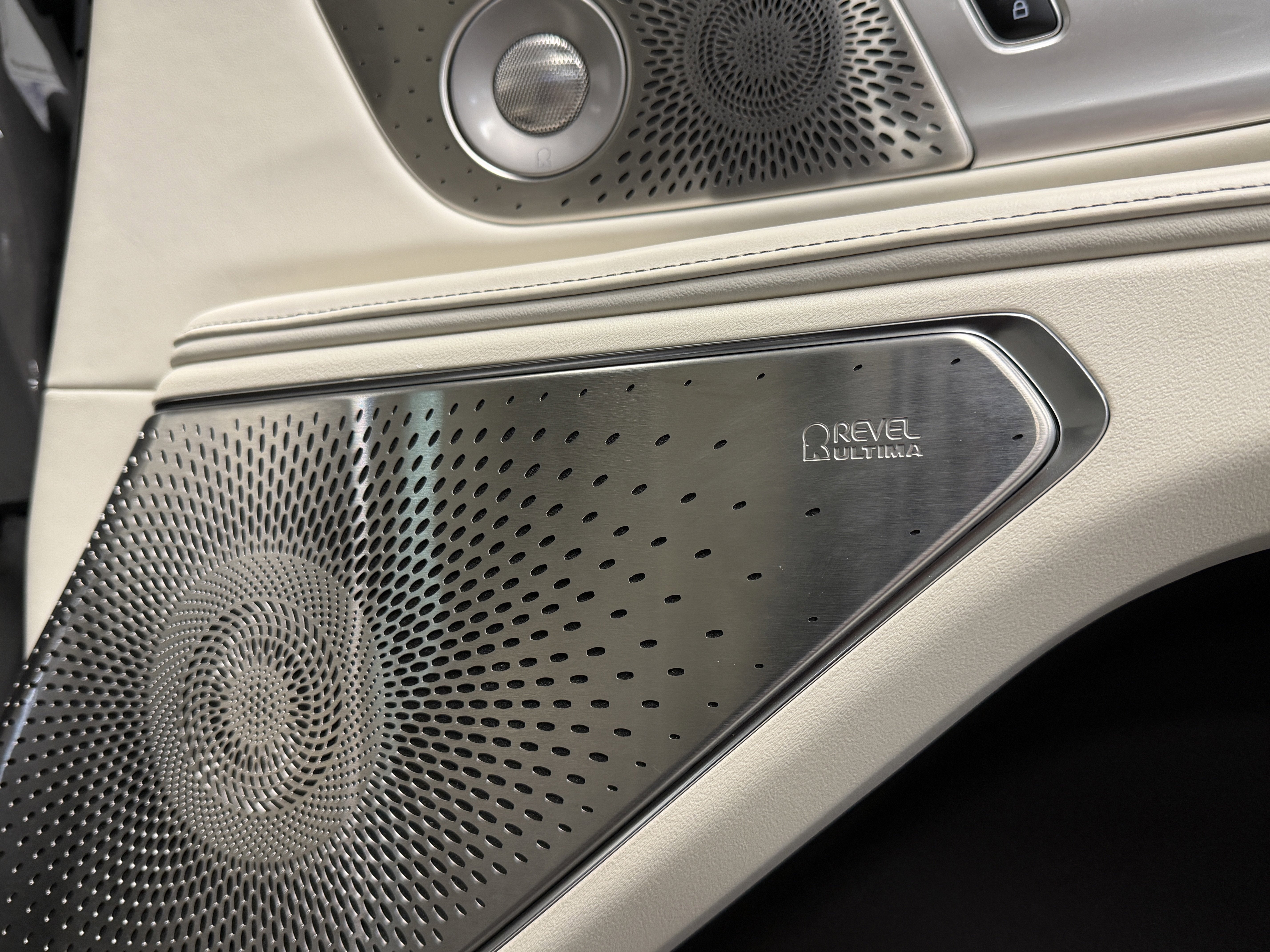 2024 Lincoln Nautilus Black Label