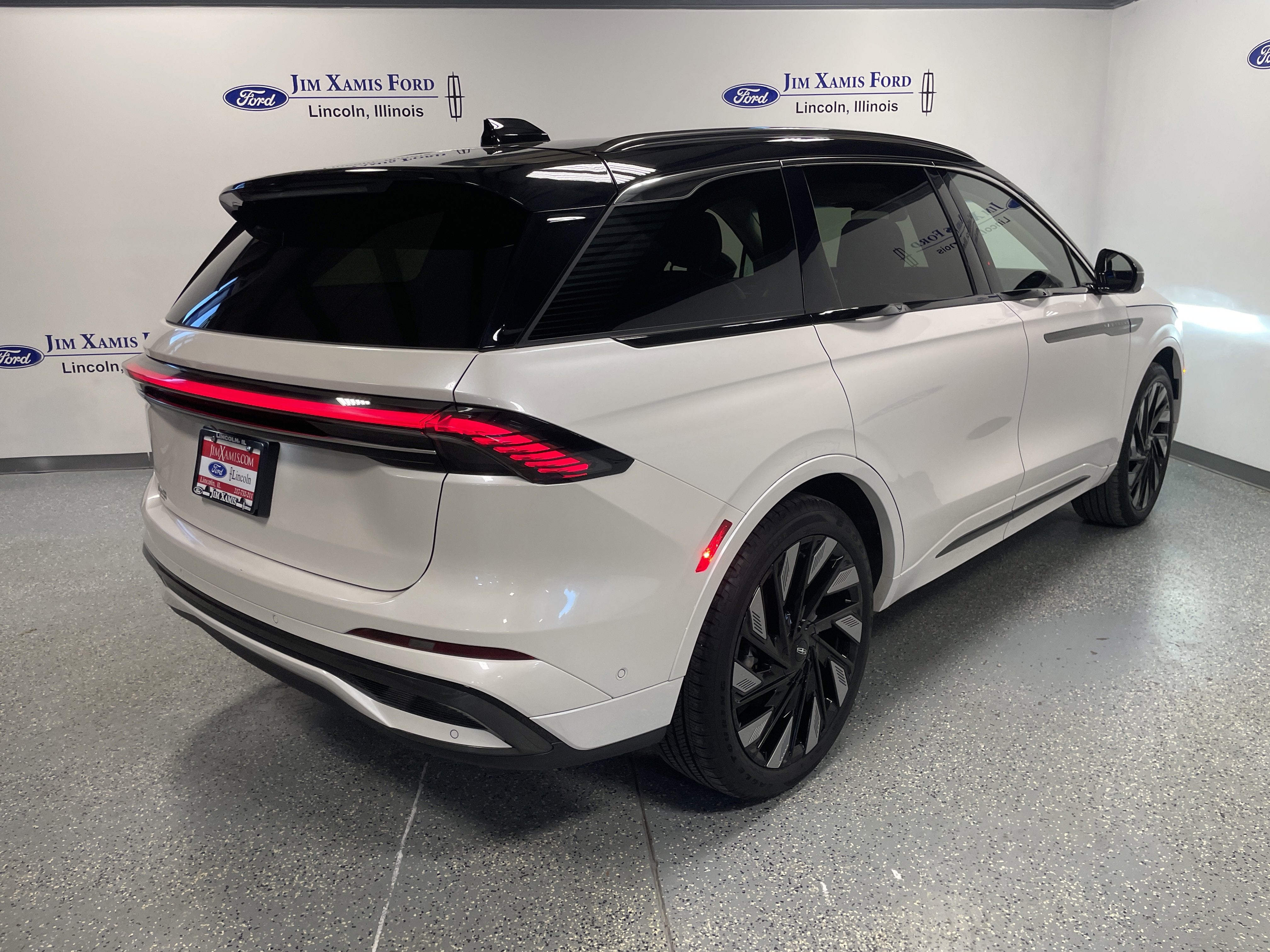 2024 Lincoln Nautilus Black Label