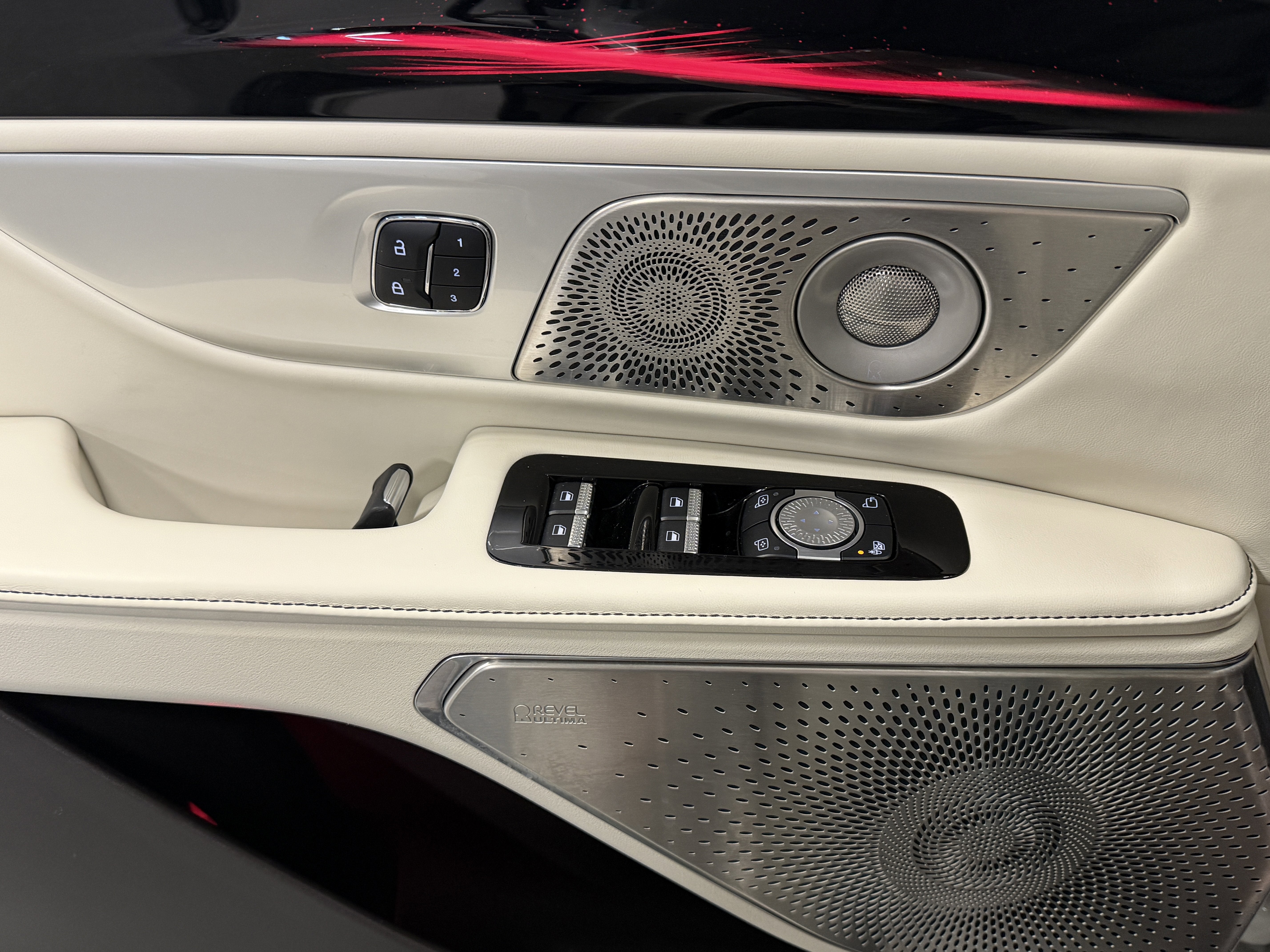 2024 Lincoln Nautilus Black Label